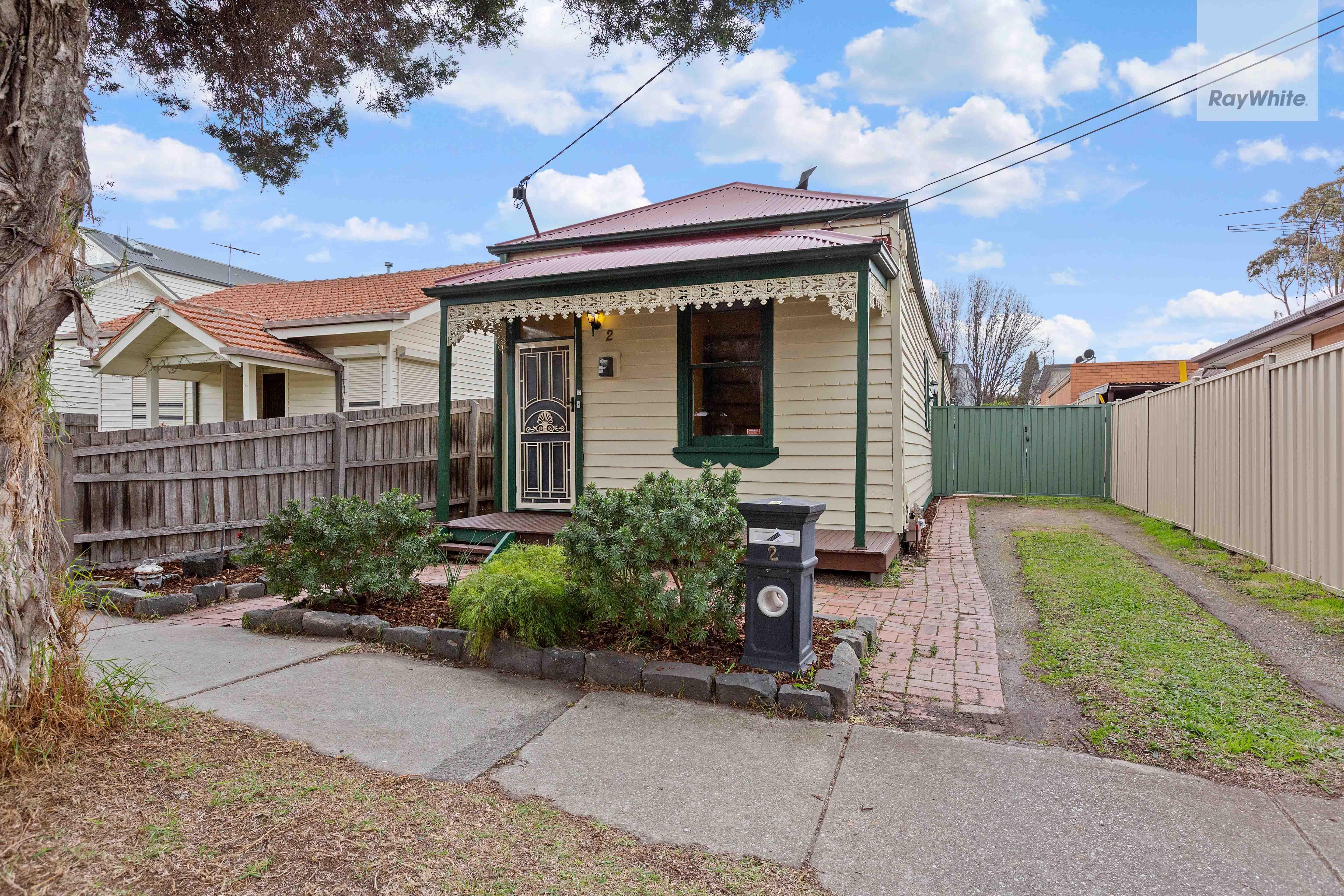 Prop-GPT: House: VIC Brunswick, VIC 3056 Home For Rent