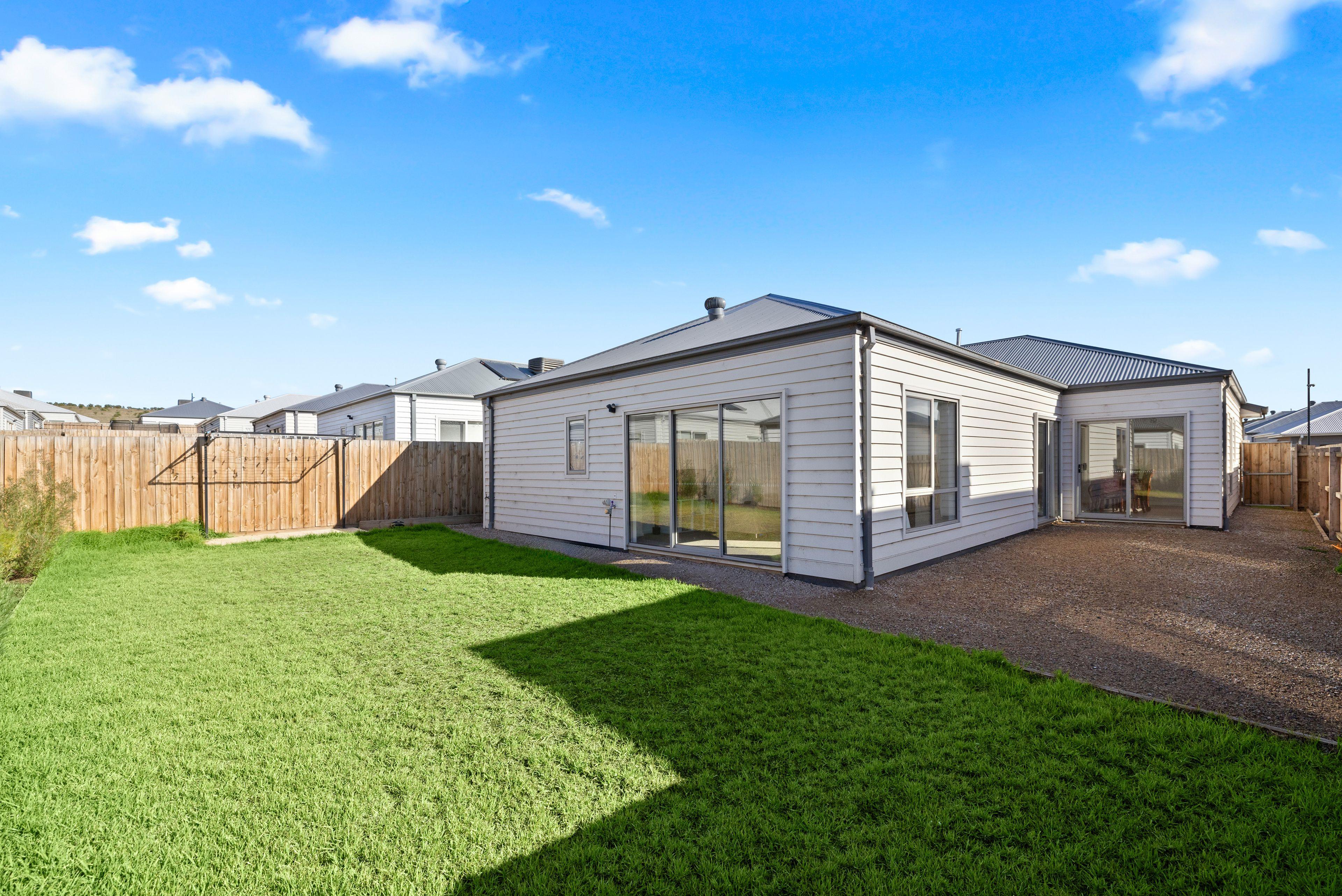 HOME FOR RENT IN EYNESBURY