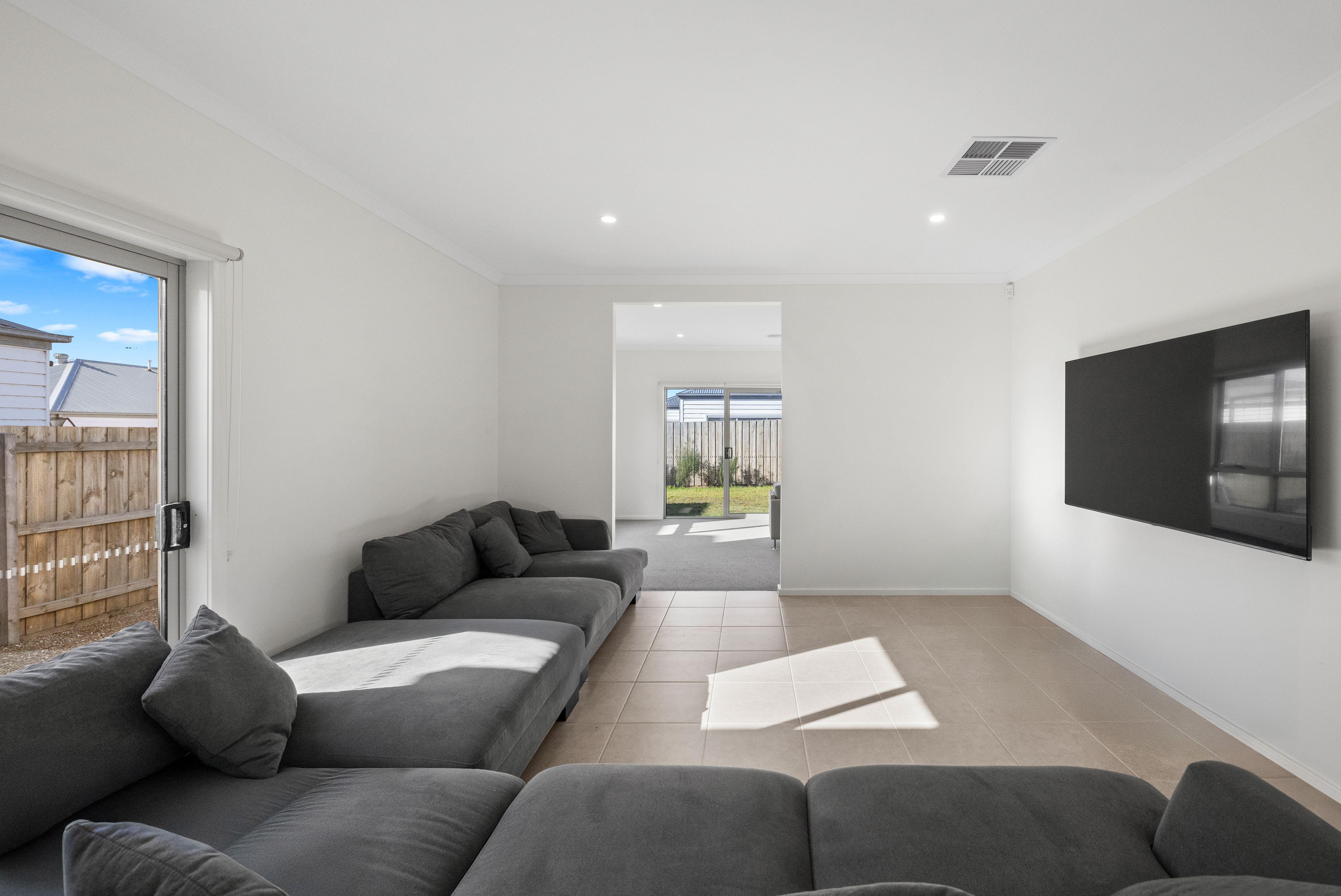 HOME FOR RENT IN EYNESBURY