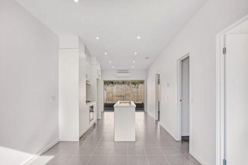 Stylish & Low-Maintenance Living in a Central Location