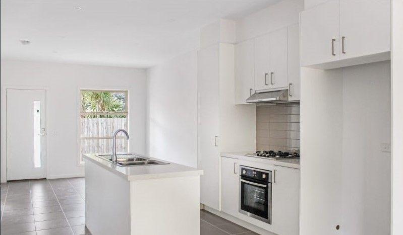 Stylish & Low-Maintenance Living in a Central Location