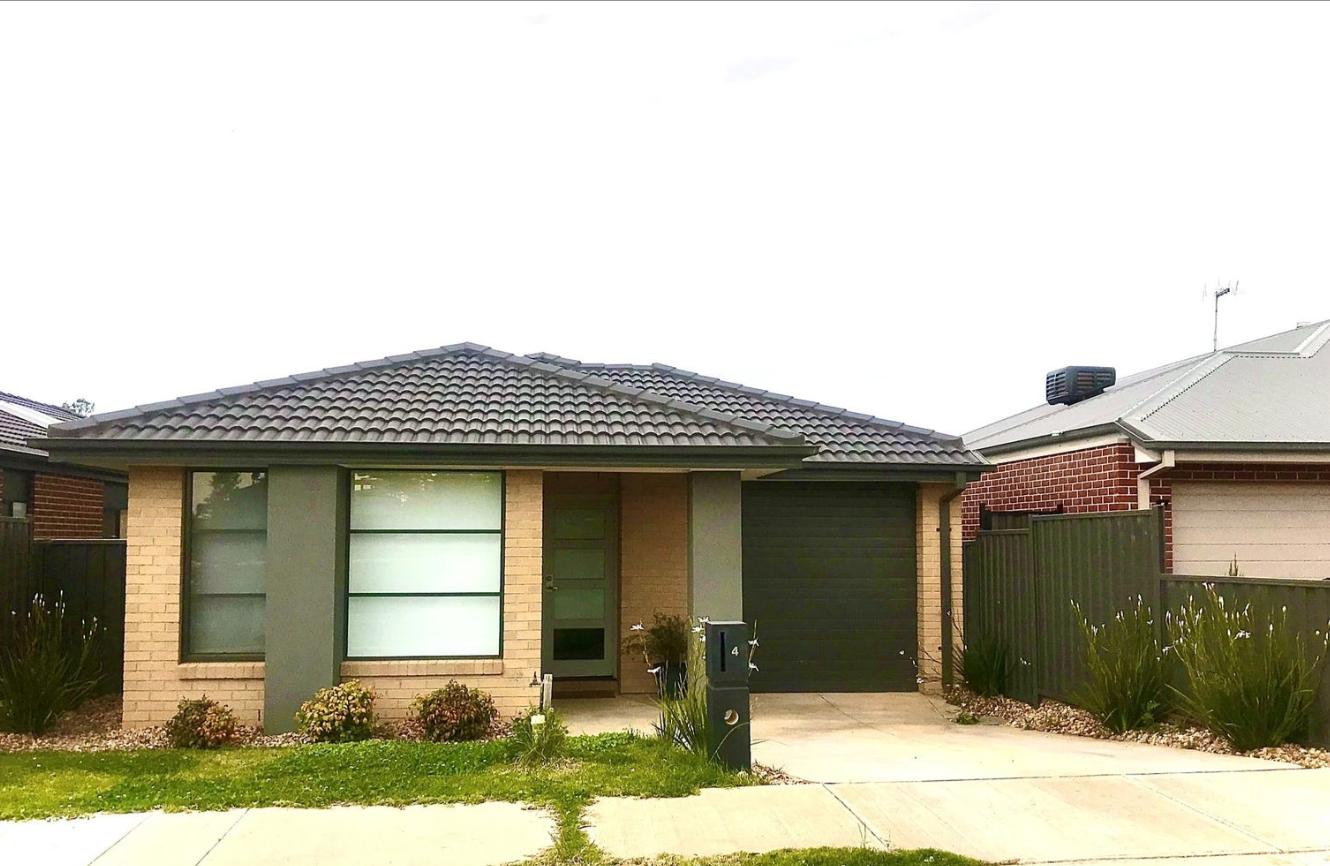 Prop-GPT: House: VIC Mernda, VIC 3754 Home For Rent