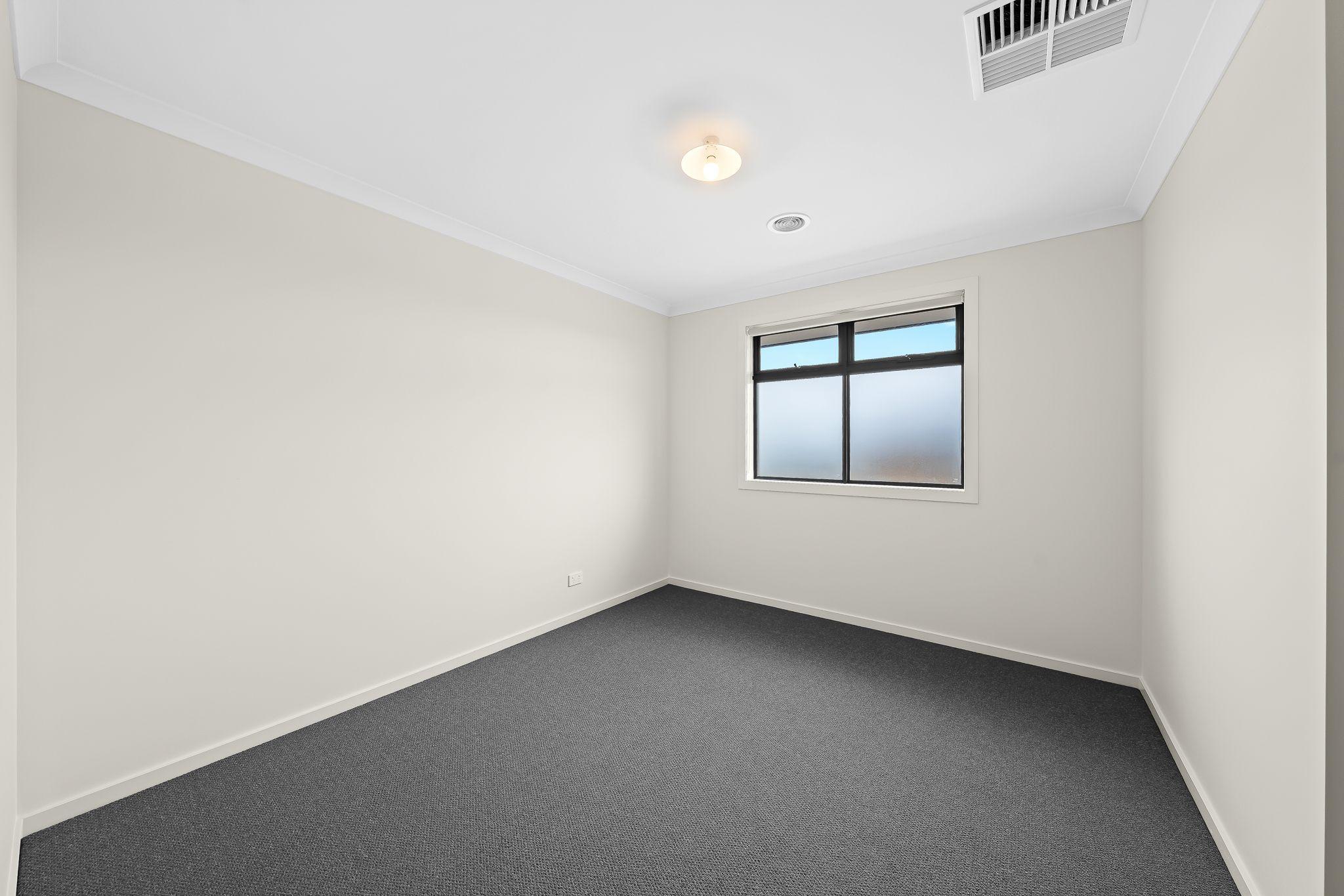 House for Rent: Clyde, VIC 3978, VIC, 3978