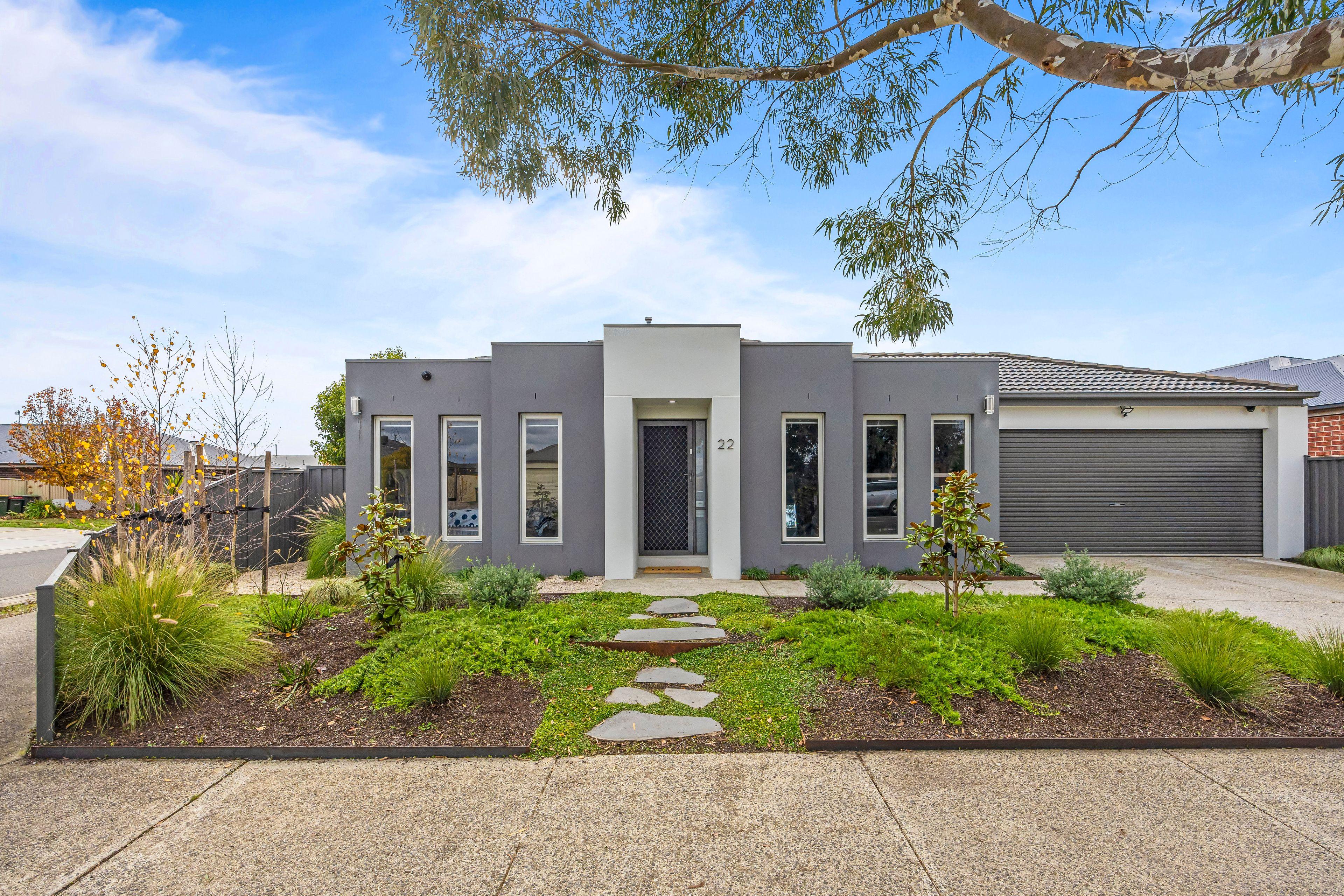 Prop-GPT: House: VIC Delacombe, VIC 3356 Home For Rent