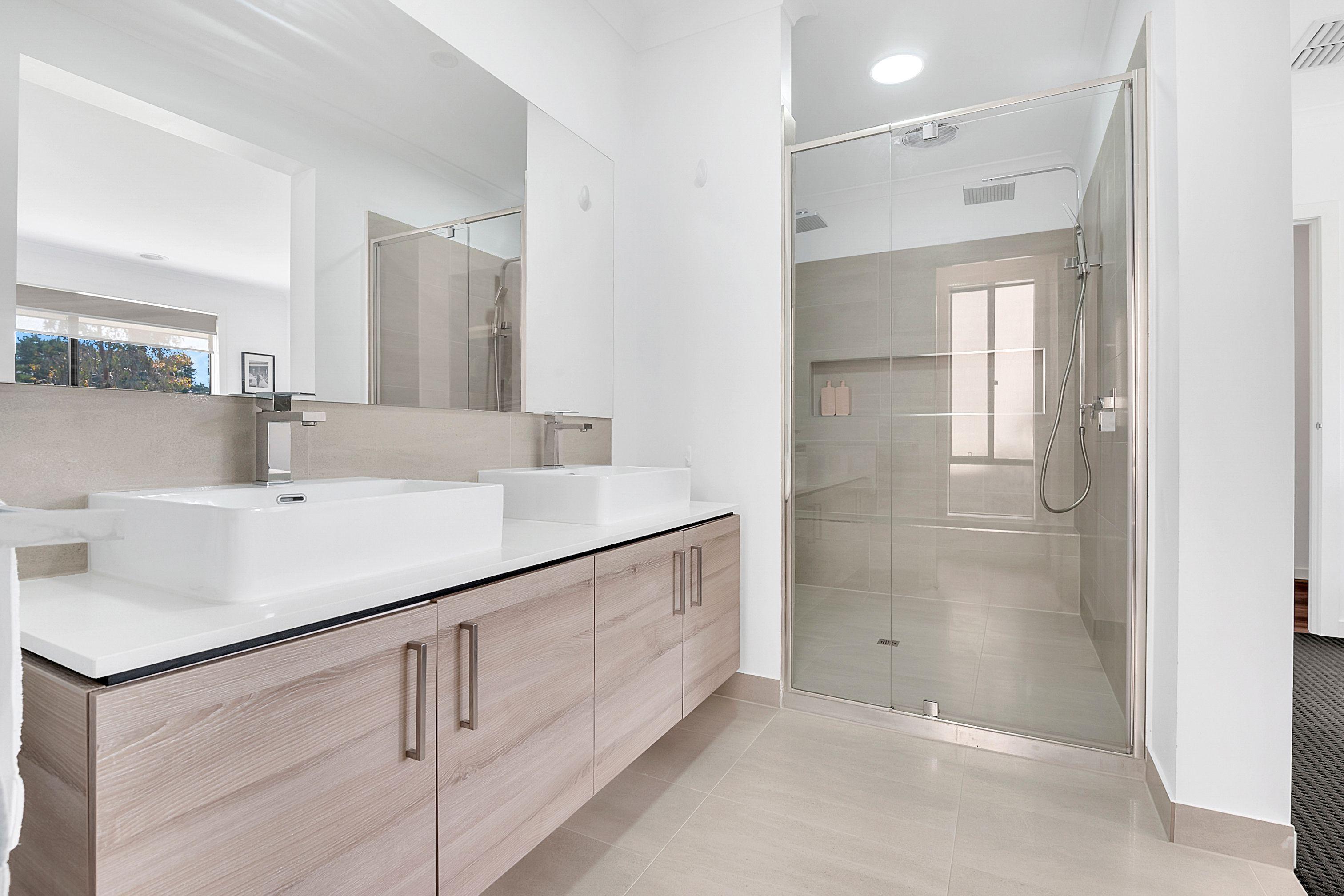 Modern Family Living with a Stylish Edge