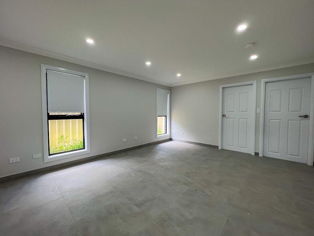 House for Rent: St Helens Park, NSW 2560, NSW, 2560