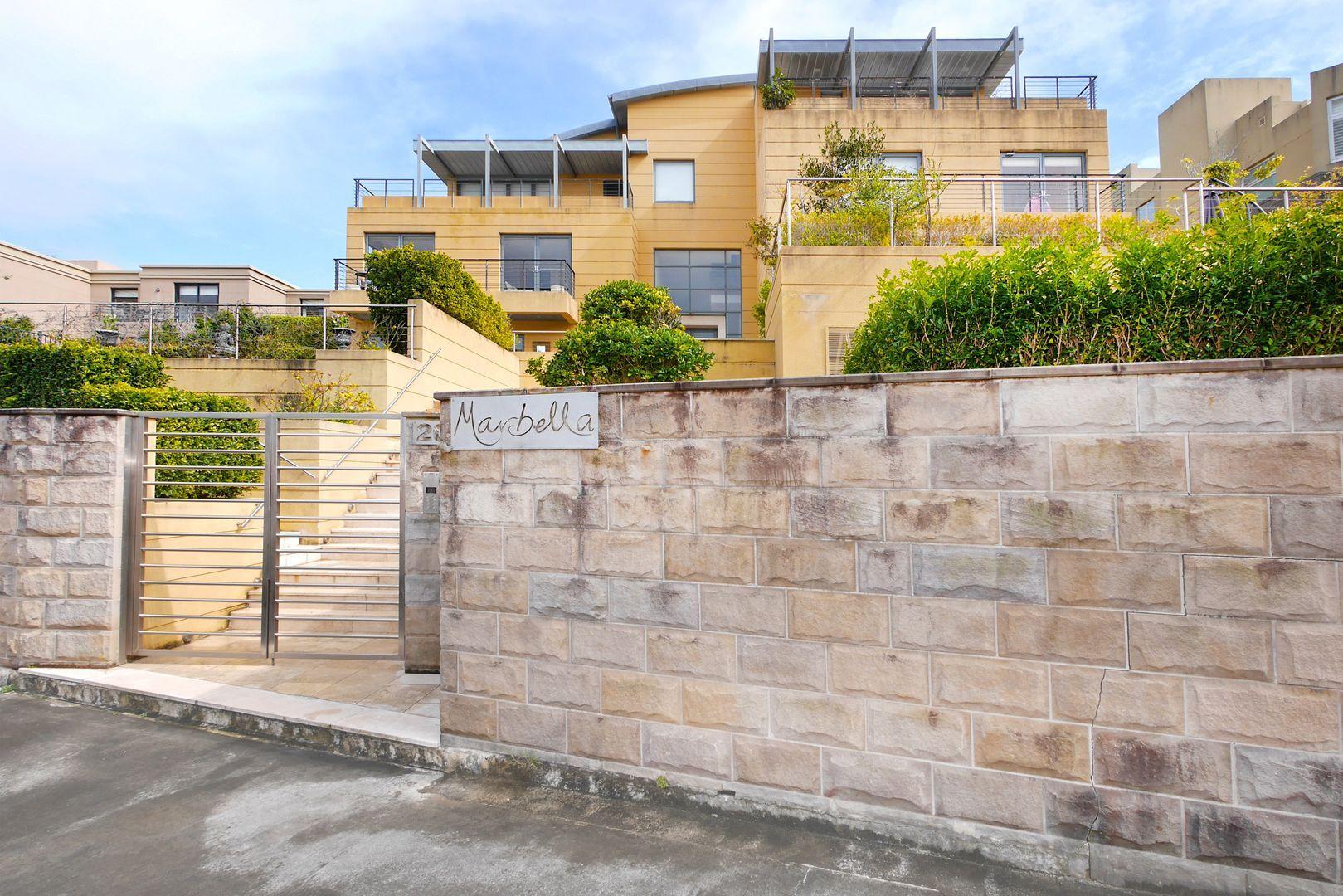 Luxurious & Modern Townhouse with Entertainers Terrace