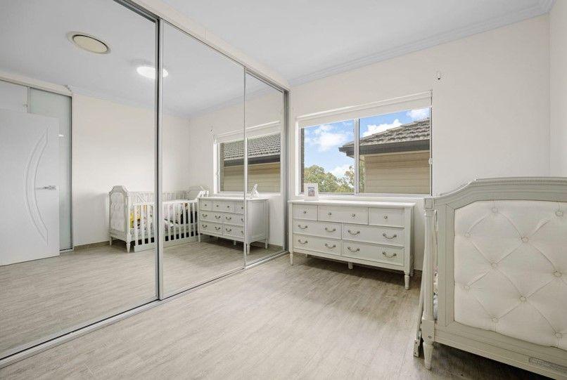 Stylishly finished duplex in Central Location !!!