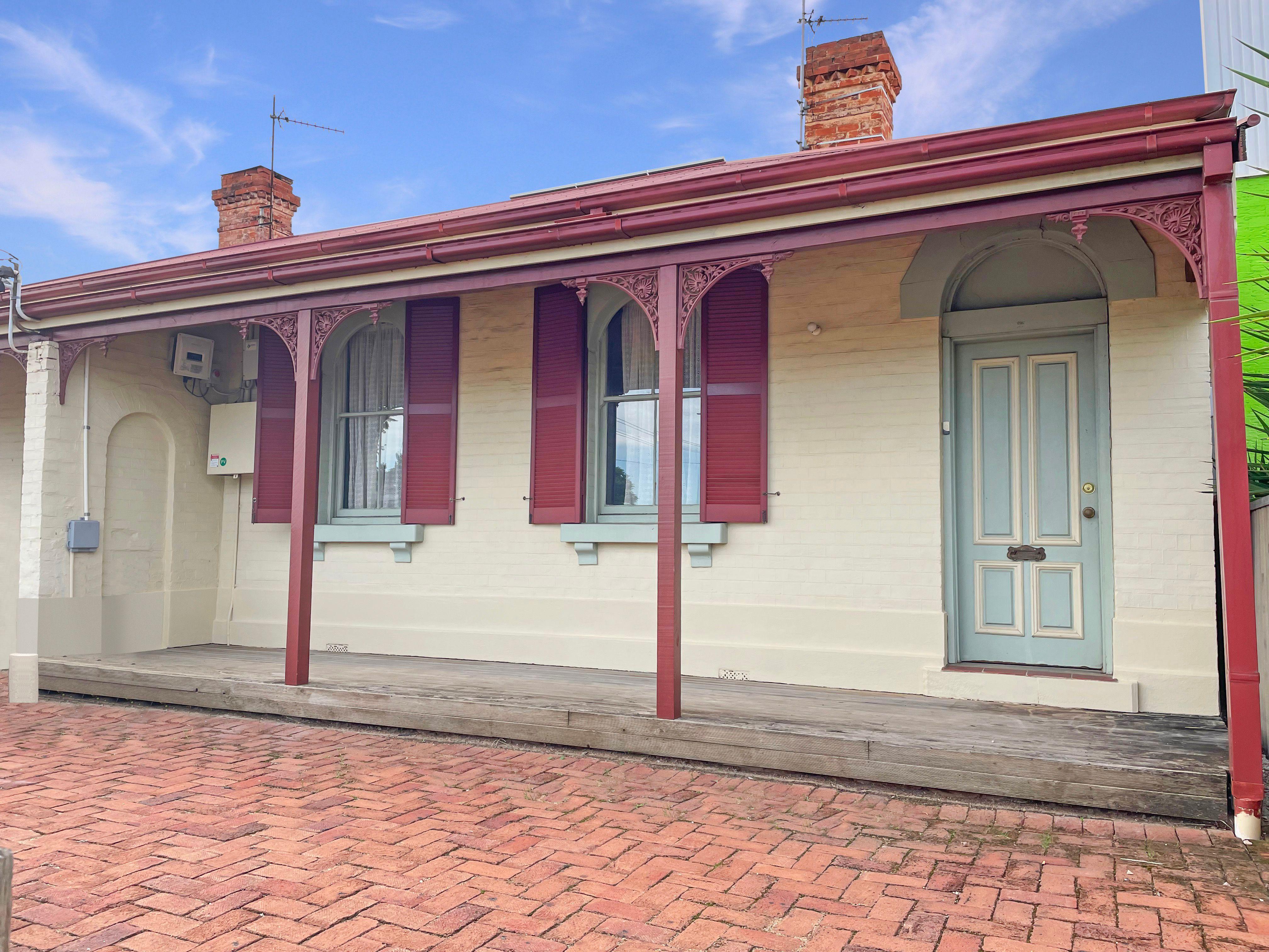 Prop-GPT: House: NSW Dubbo, NSW 2830 Home For Rent