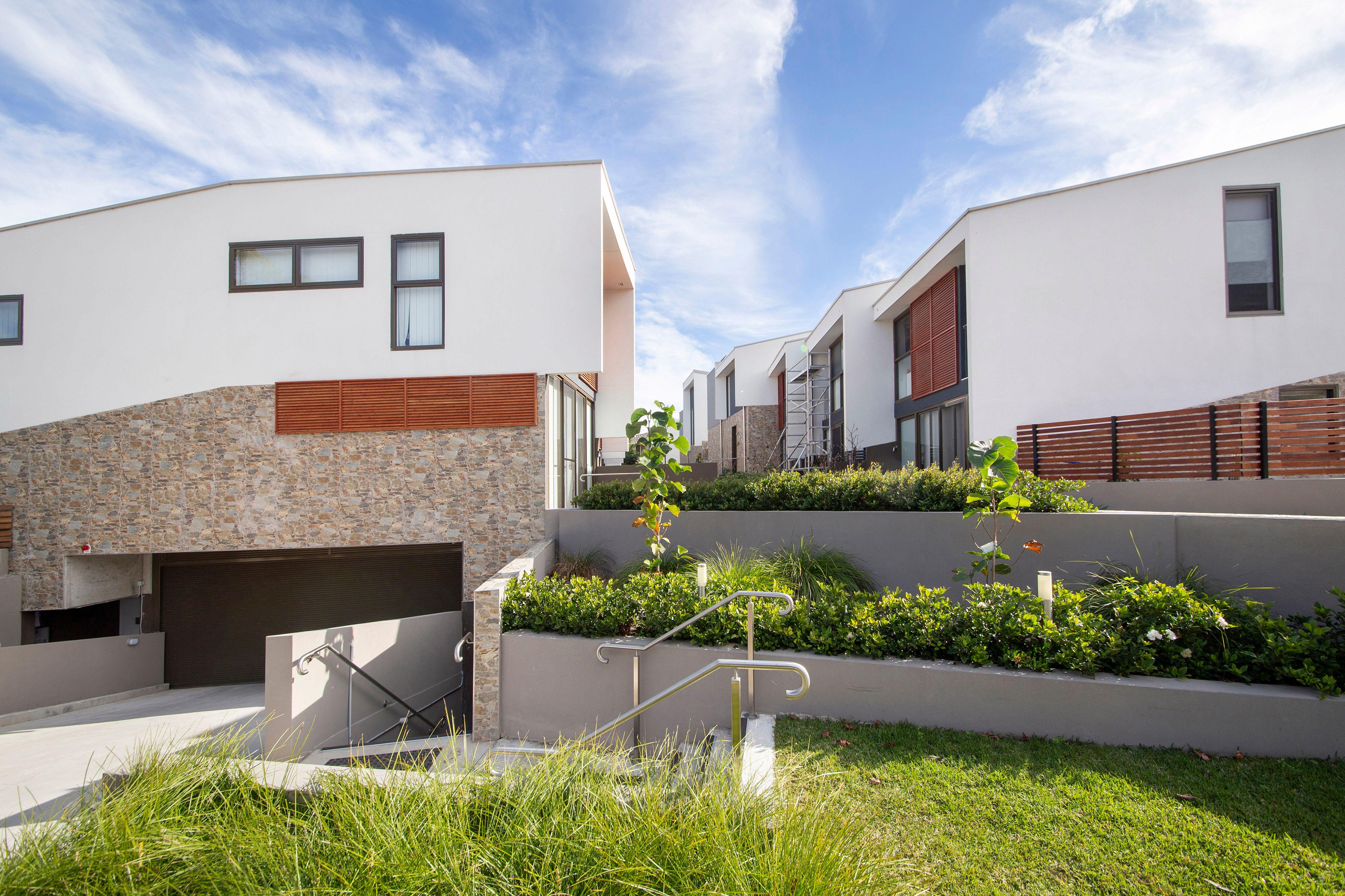 Amazing waterviews!  Executive townhouse living...