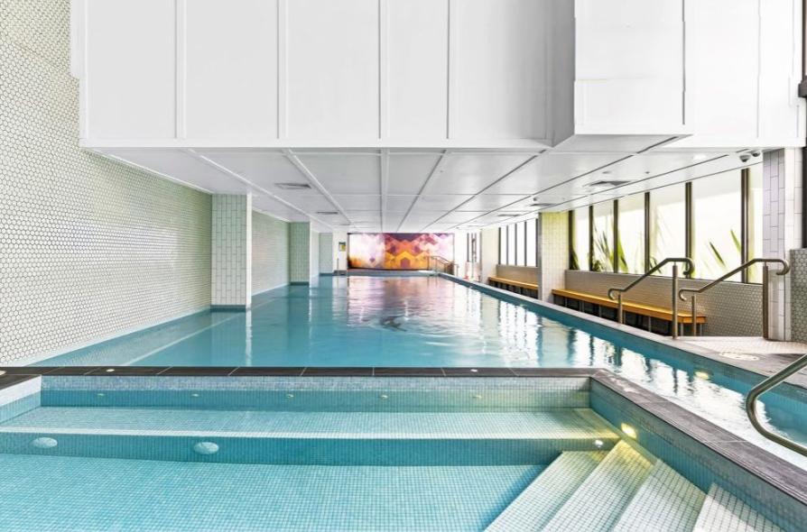 Massive 3 Bedroom High Ceiling Split Level Apartment