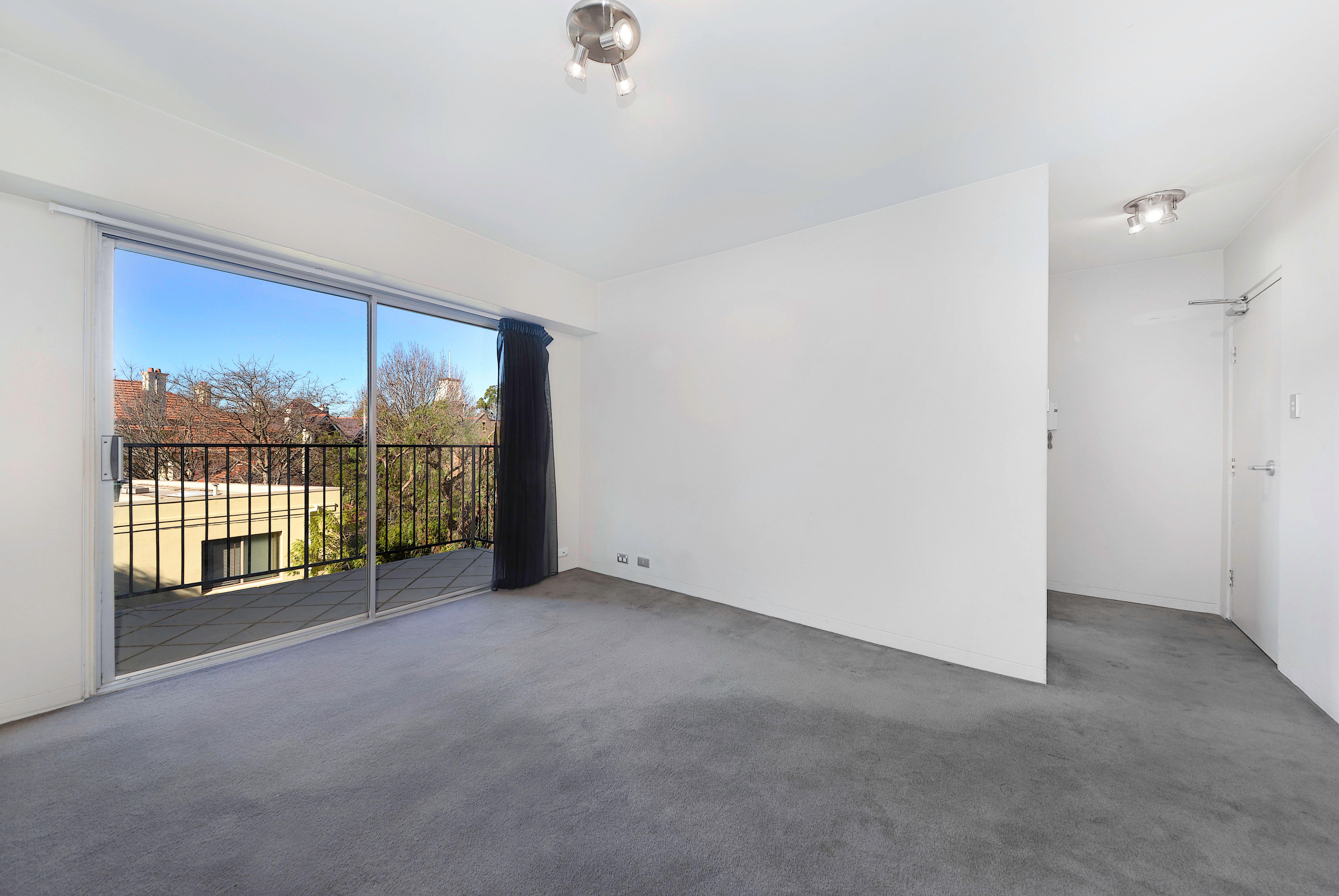 Prop-GPT: Apartment: NSW Centennial Park, NSW 2021 Home For Rent