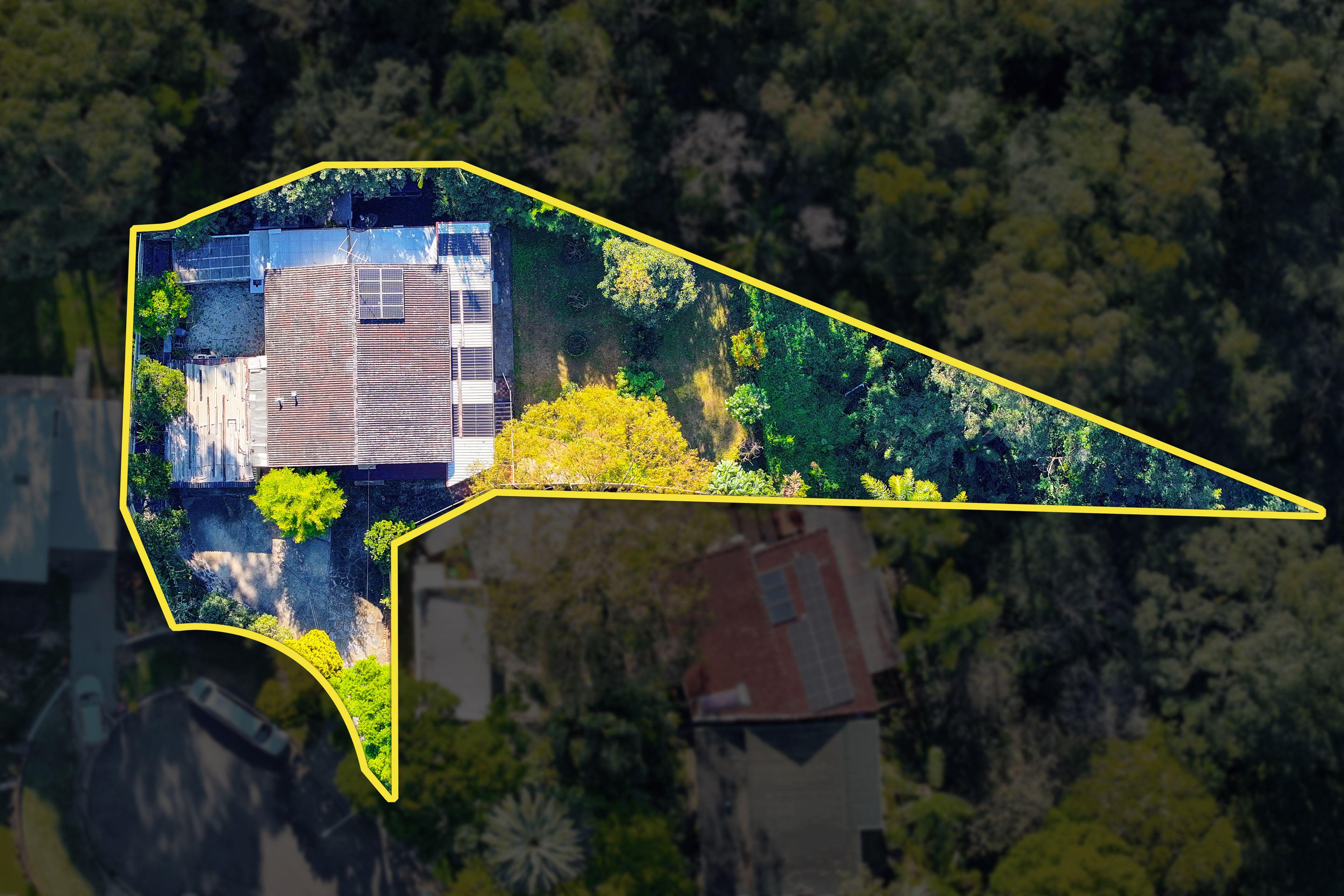 Rare | Massive |SIX bedroom | Two kitchen | Two laundry| Two Storey Family Home in the prime location