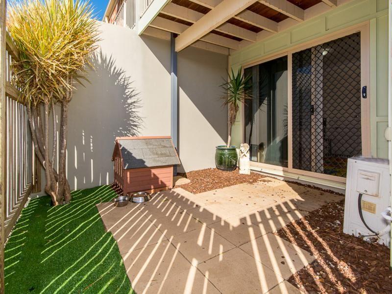 Stylish 3-Bedroom Townhouse with Private Courtyard & Balcony