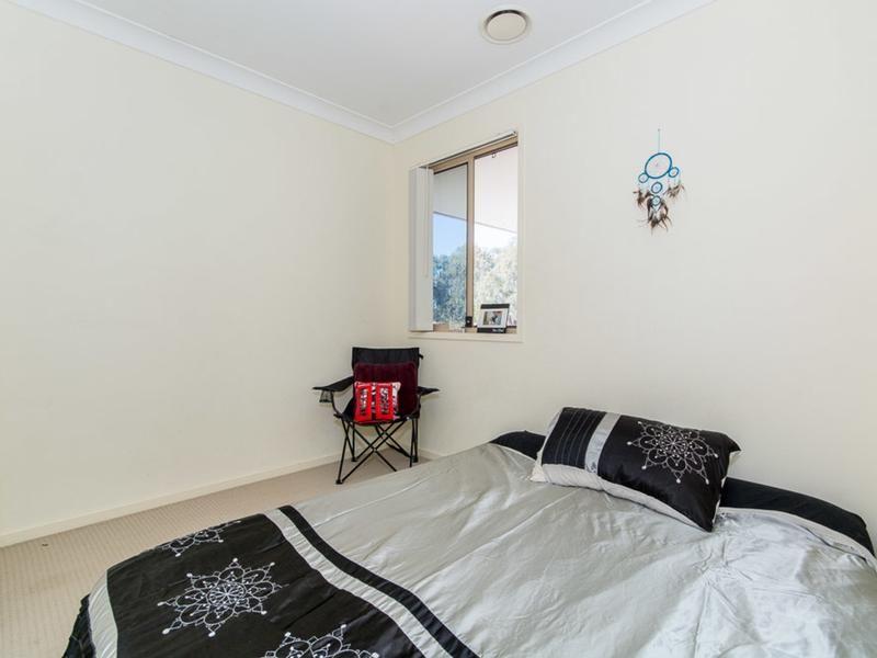 Stylish 3-Bedroom Townhouse with Private Courtyard & Balcony