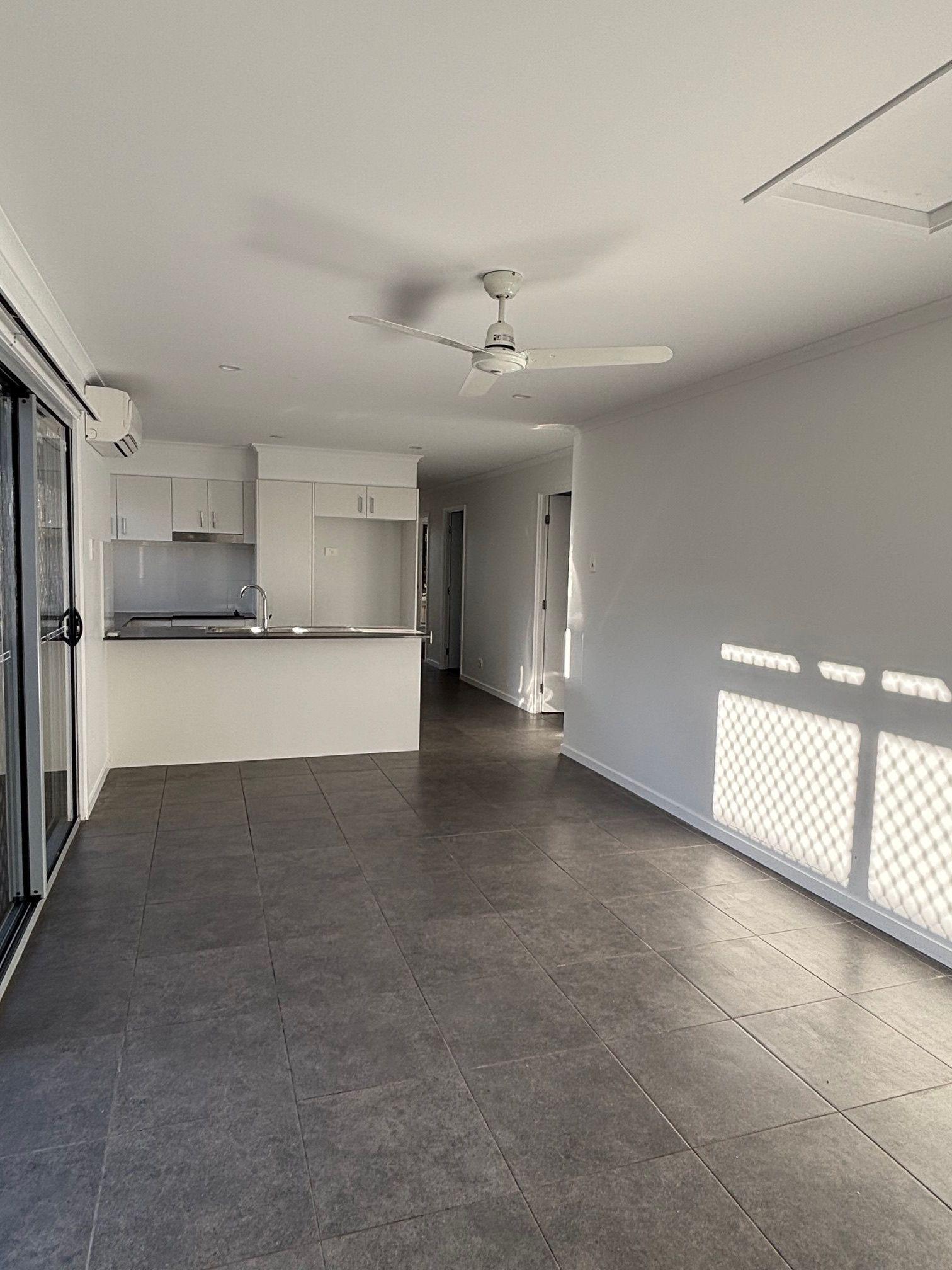 DuplexSemi-detached for Rent: Kallangur, QLD 4503, QLD, 4503