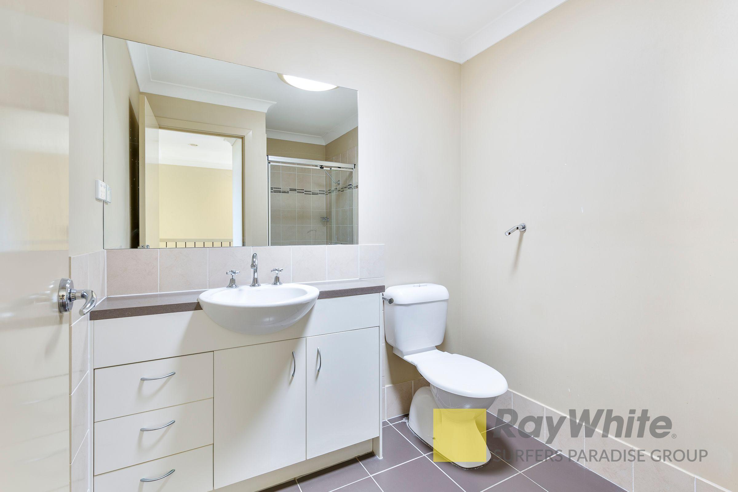 Townhouse for Rent: Upper Coomera, QLD 4209, QLD, 4209