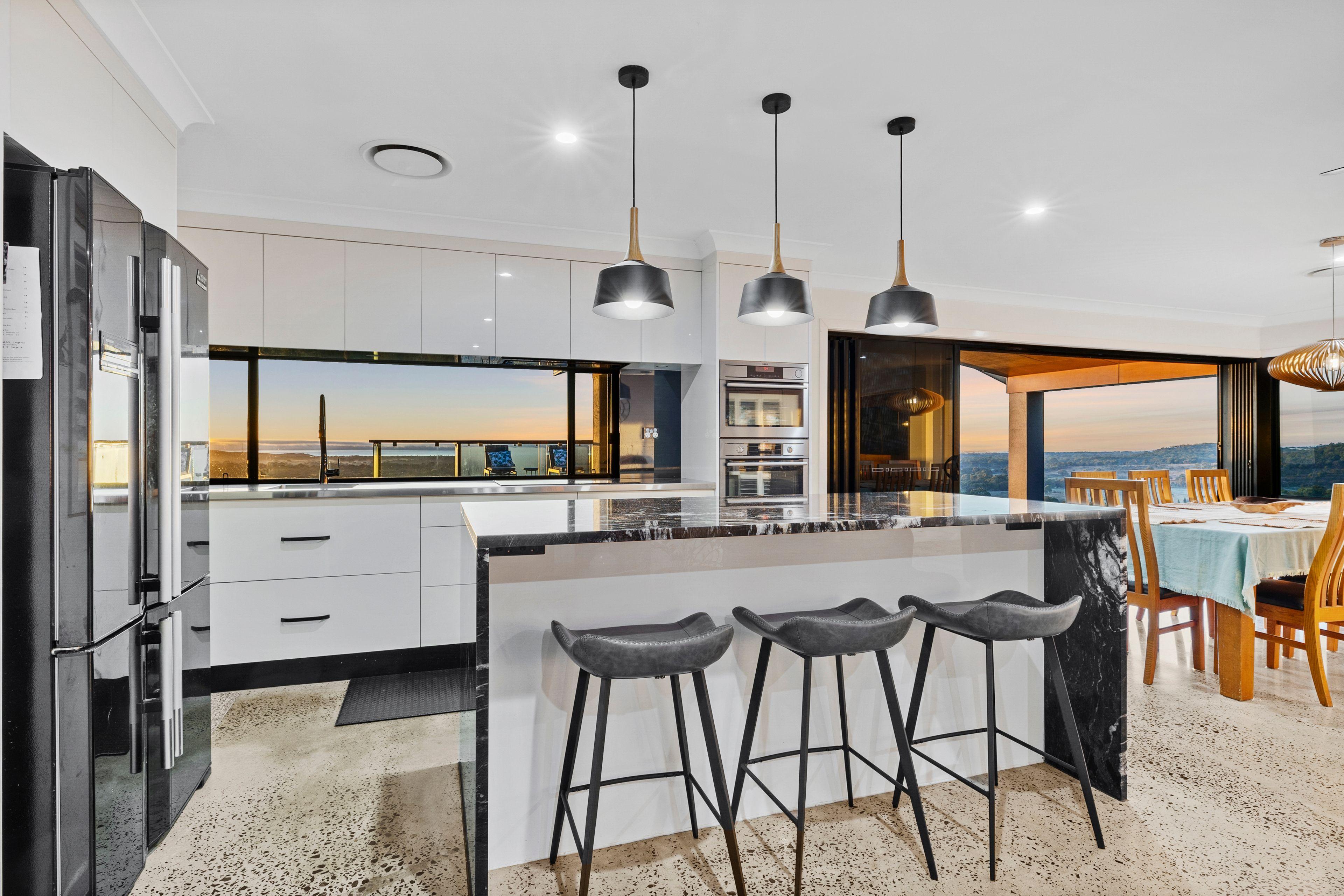 A Private Hilltop Retreat with Panoramic Ocean & Country Views