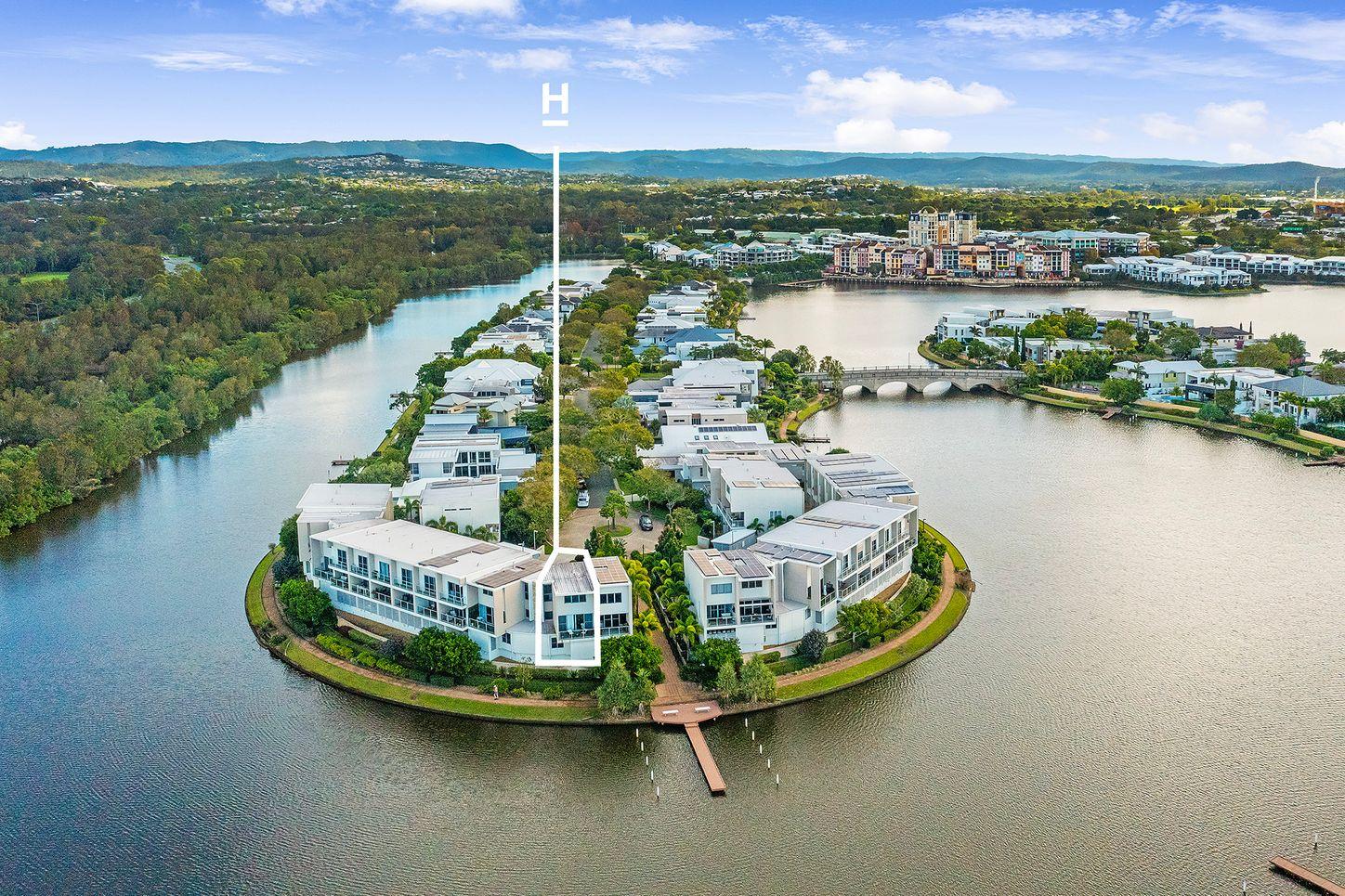 Prop-GPT: House: QLD Carrara, QLD 4211 Queensland 4211