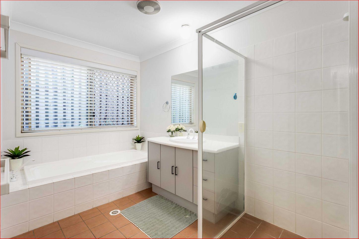 5 Maddison Place, THE GAP, QLD 4061 - House for Rent - harcourts.net