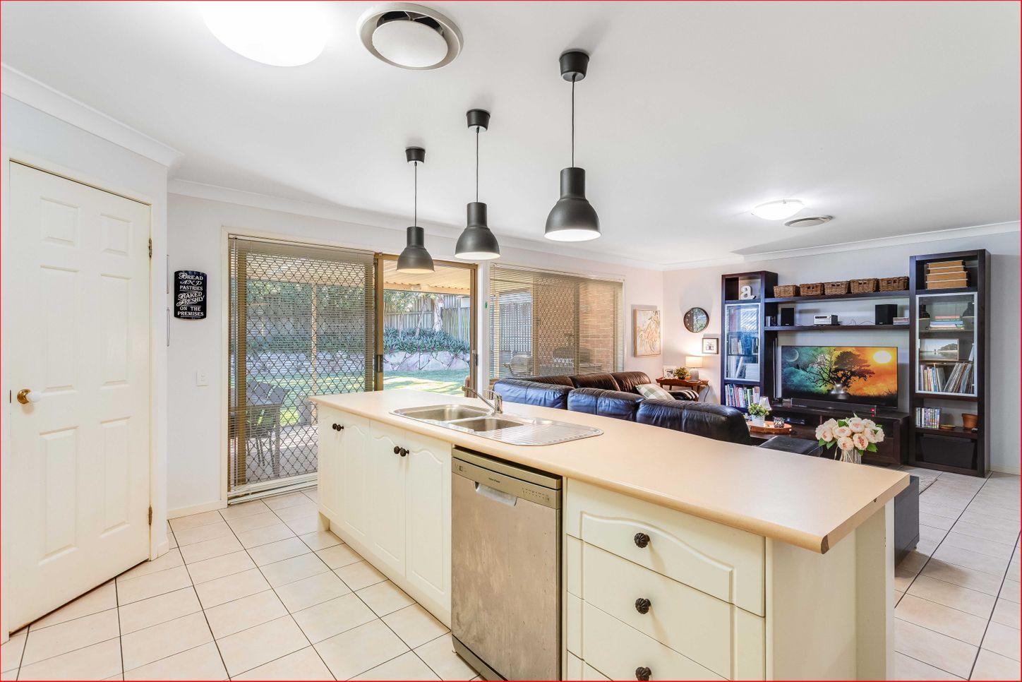 5 Maddison Place, THE GAP, QLD 4061 - House for Rent - harcourts.net