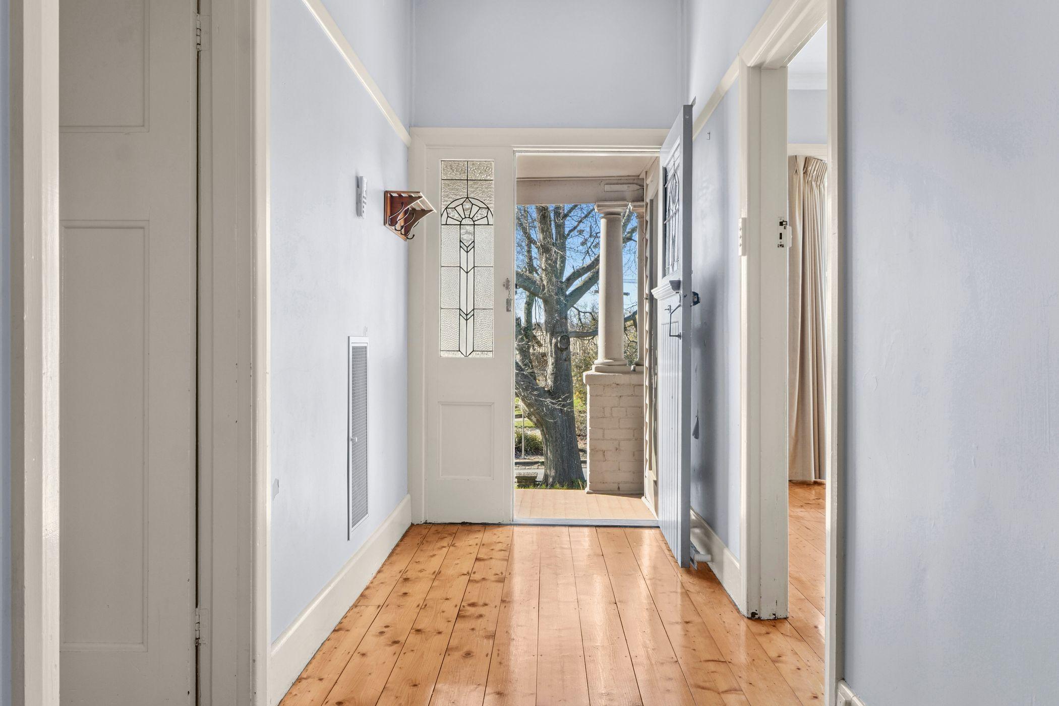 Neat & Tidy Home in Excellent Location