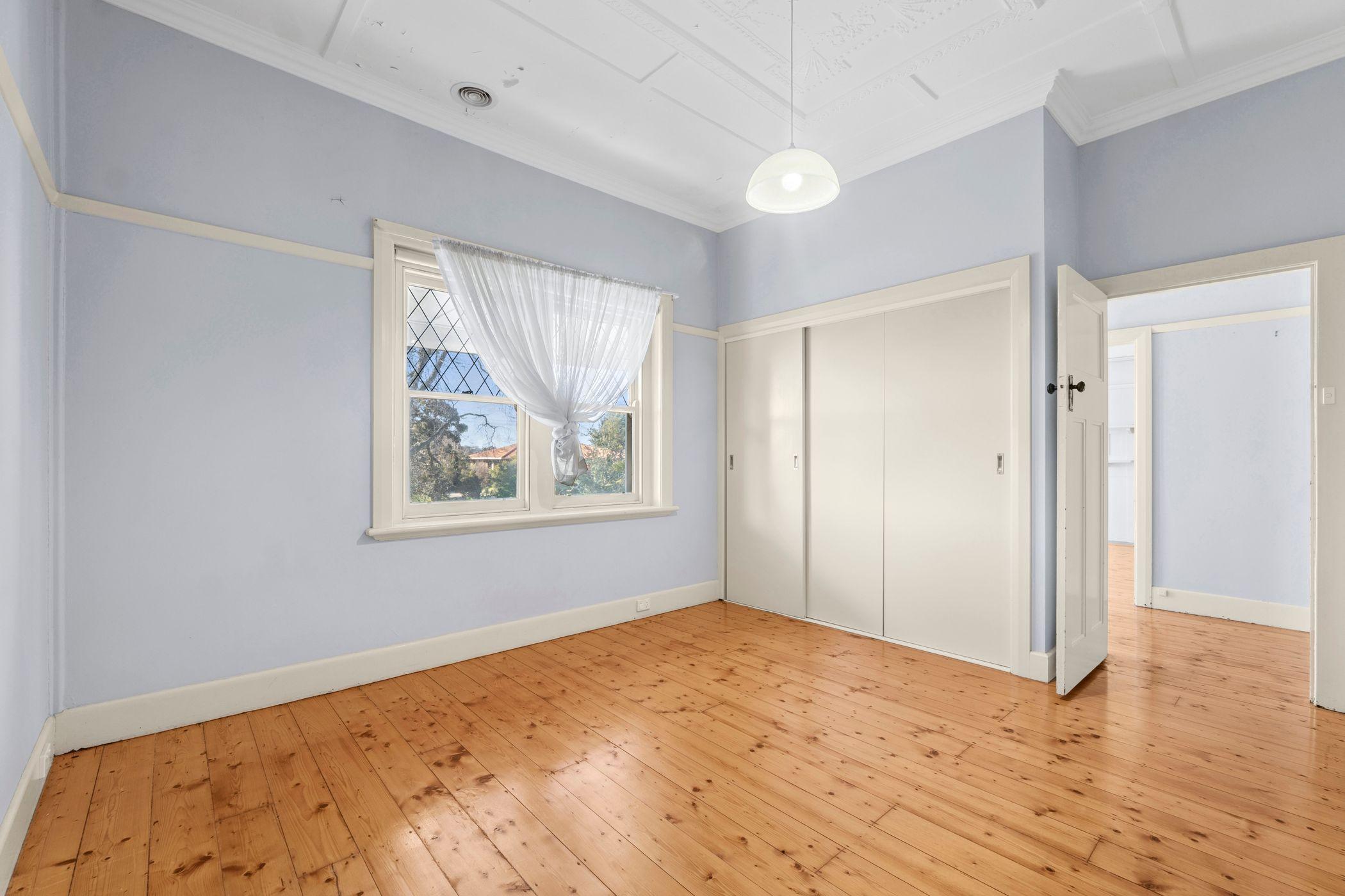 Neat & Tidy Home in Excellent Location