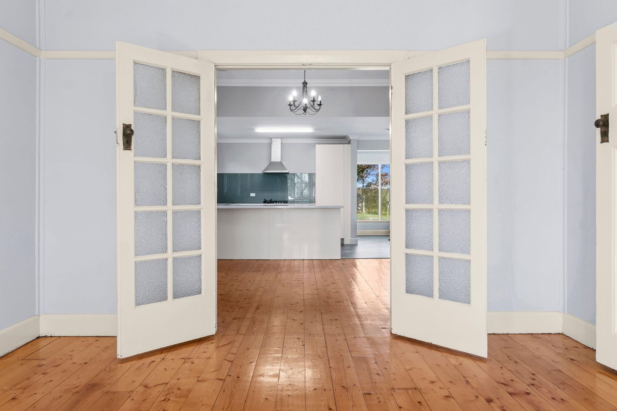 Neat & Tidy Home in Excellent Location