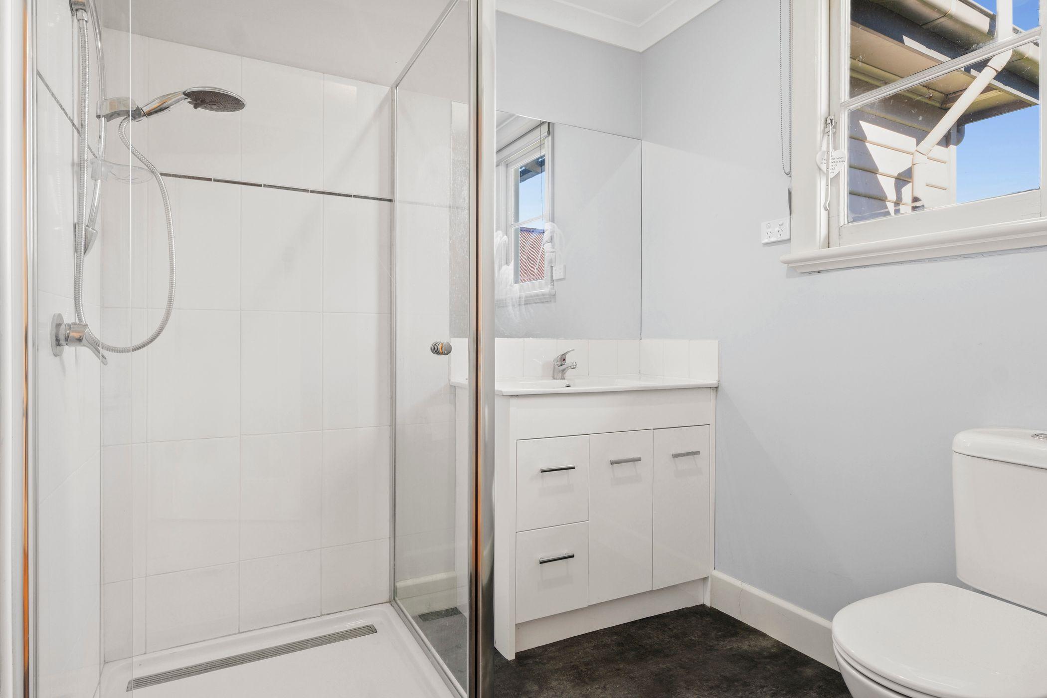 Neat & Tidy Home in Excellent Location