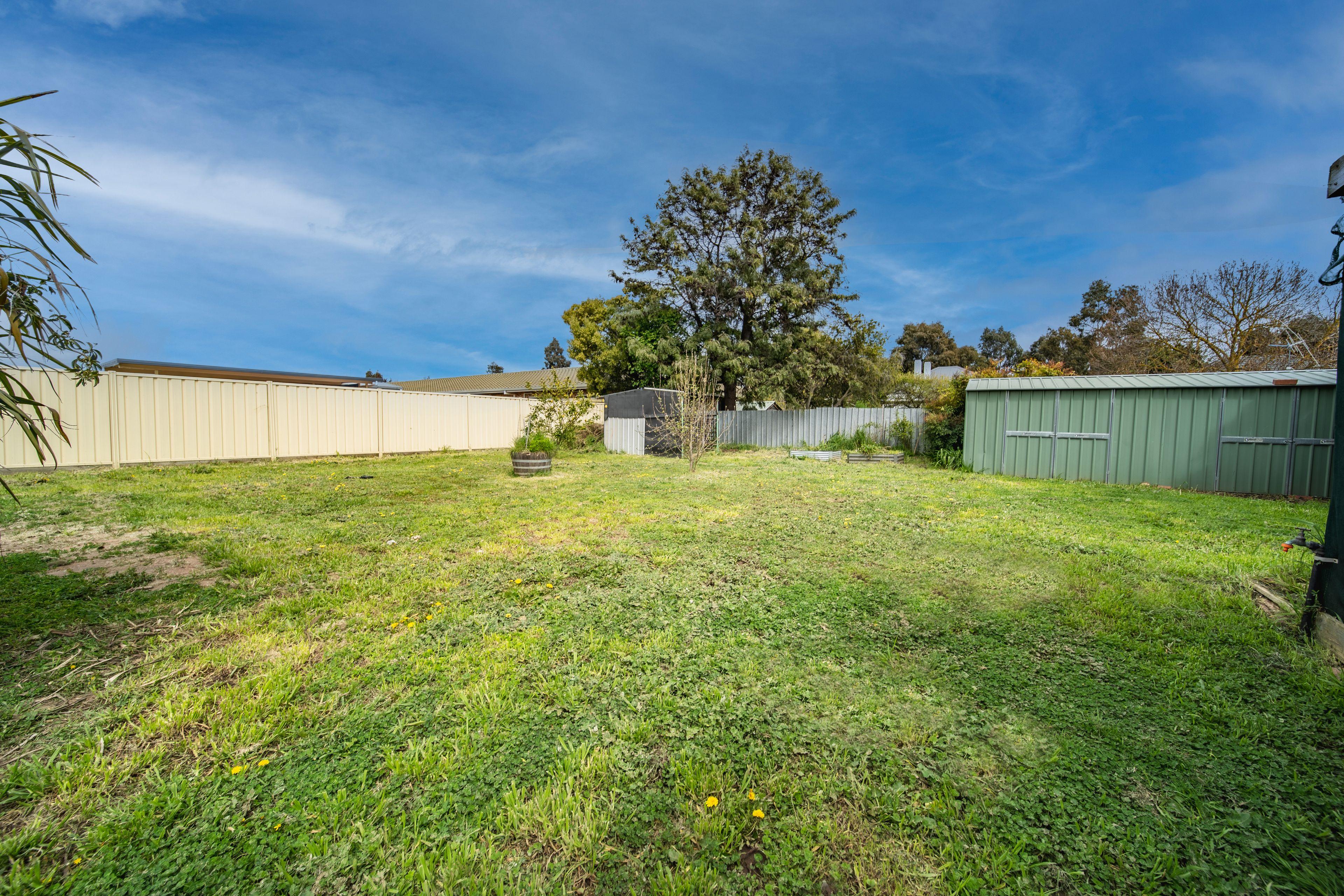 House for Rent: Kangaroo Flat, VIC 3555, VIC, 3555