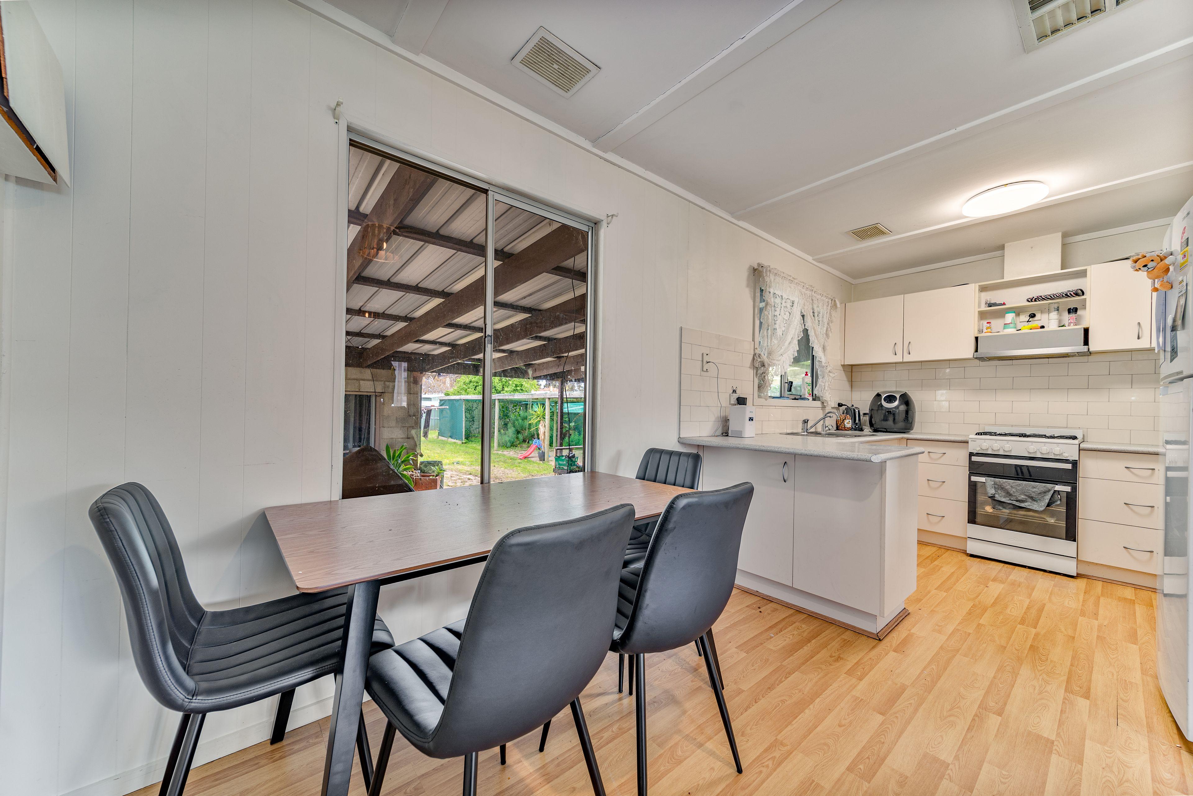 House for Rent: Kangaroo Flat, VIC 3555, VIC, 3555