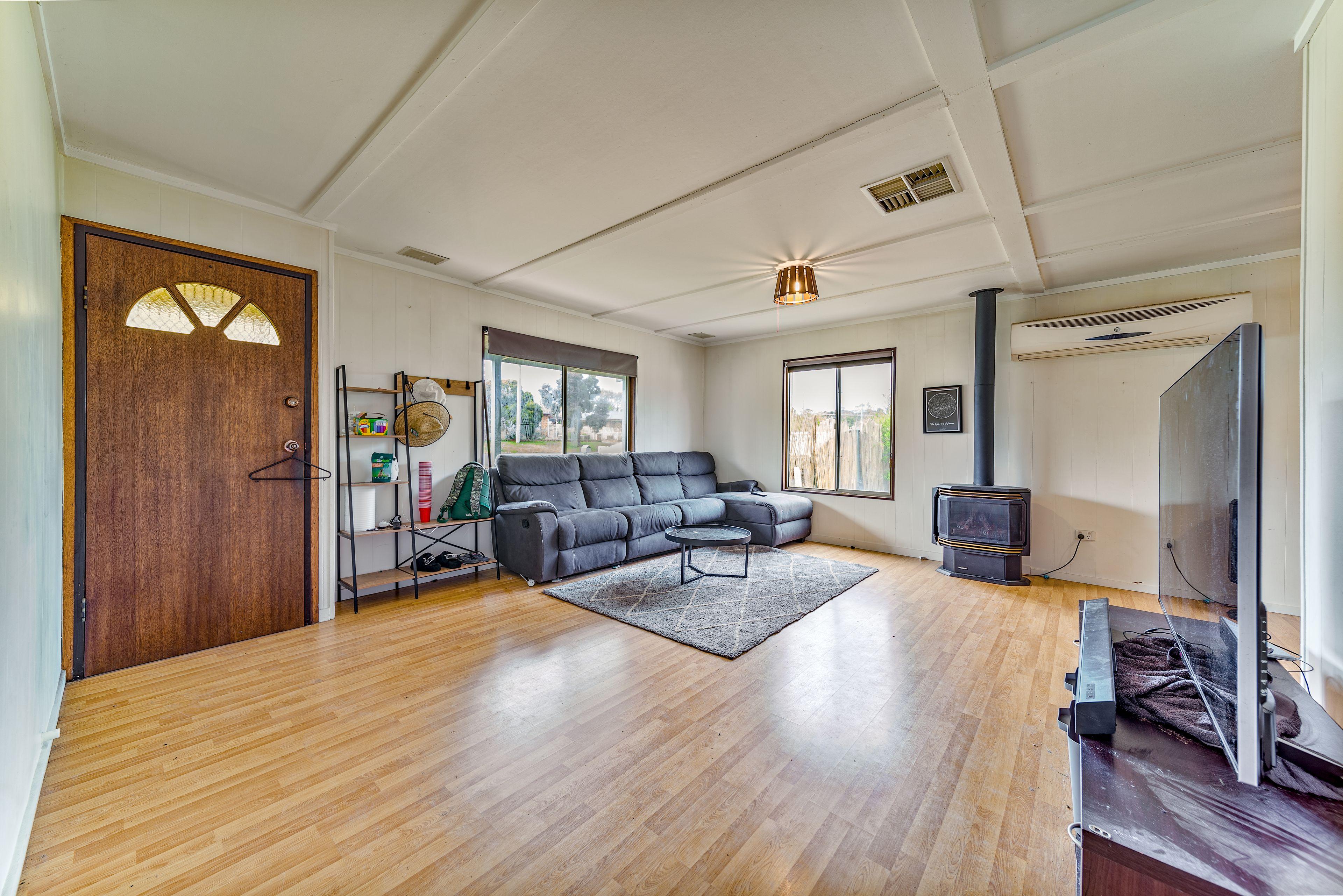 House for Rent: Kangaroo Flat, VIC 3555, VIC, 3555