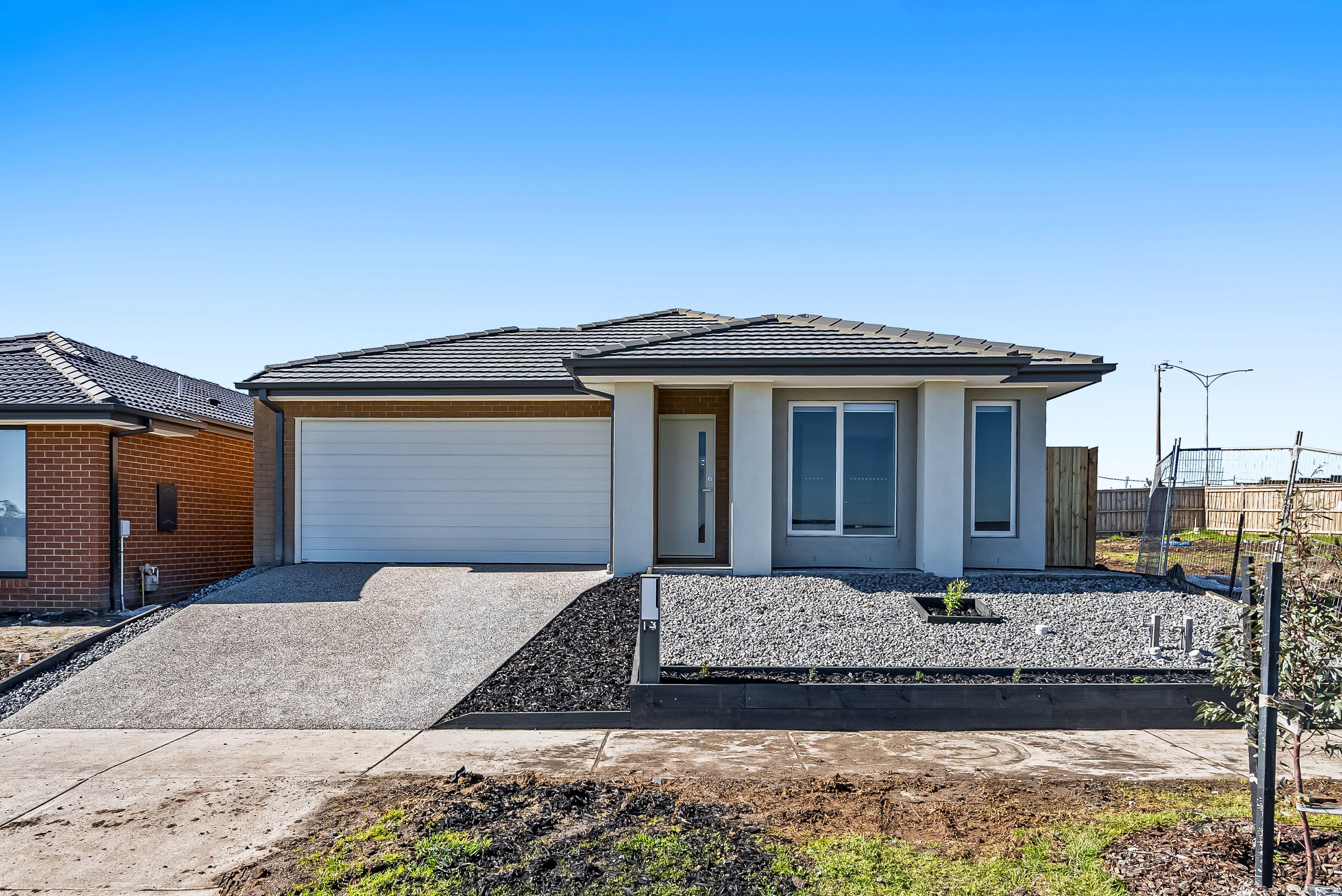 Prop-GPT: House: VIC Donnybrook, VIC 3064 Home For Rent