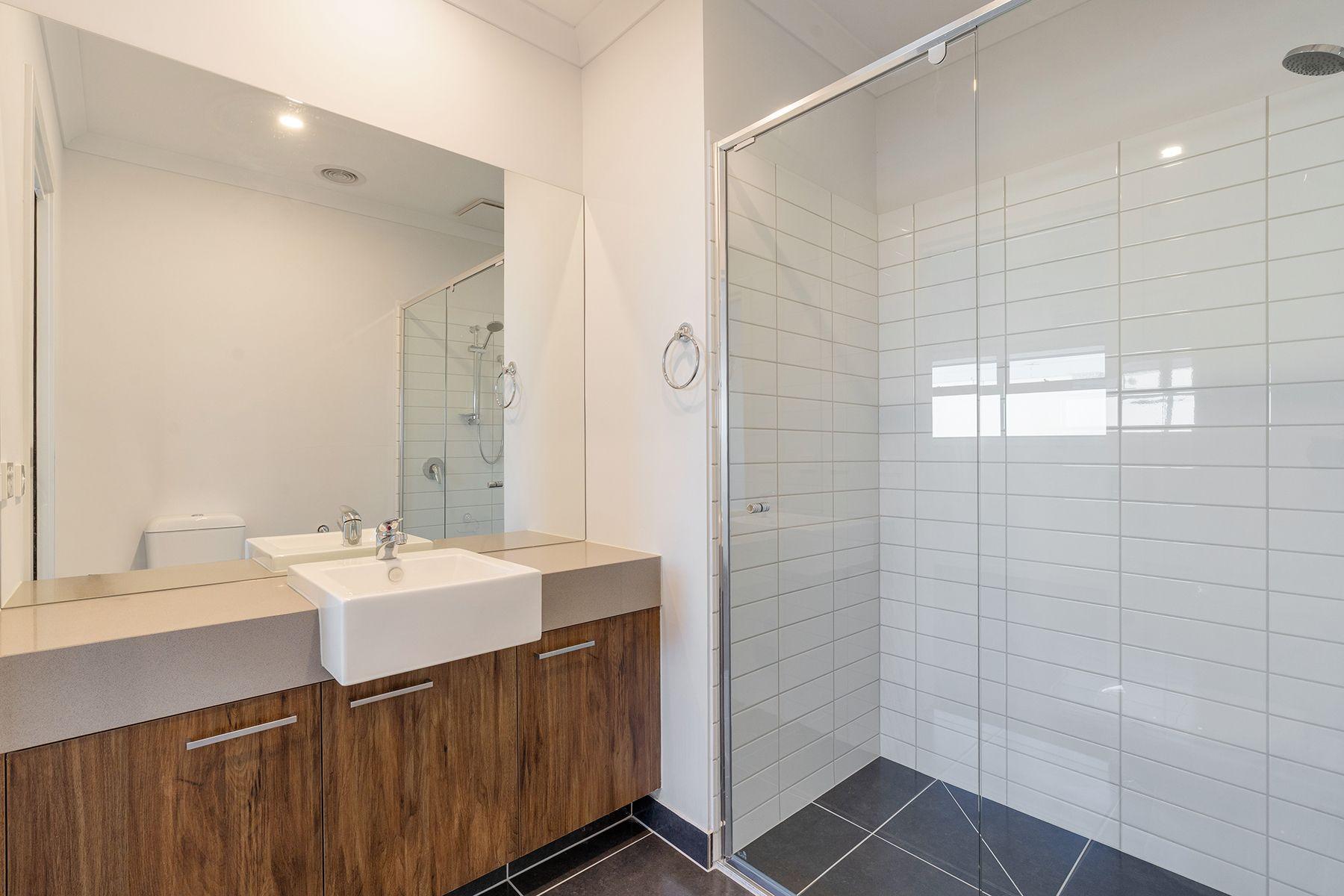 Townhouse for Rent: Craigieburn, VIC 3064, VIC, 3064
