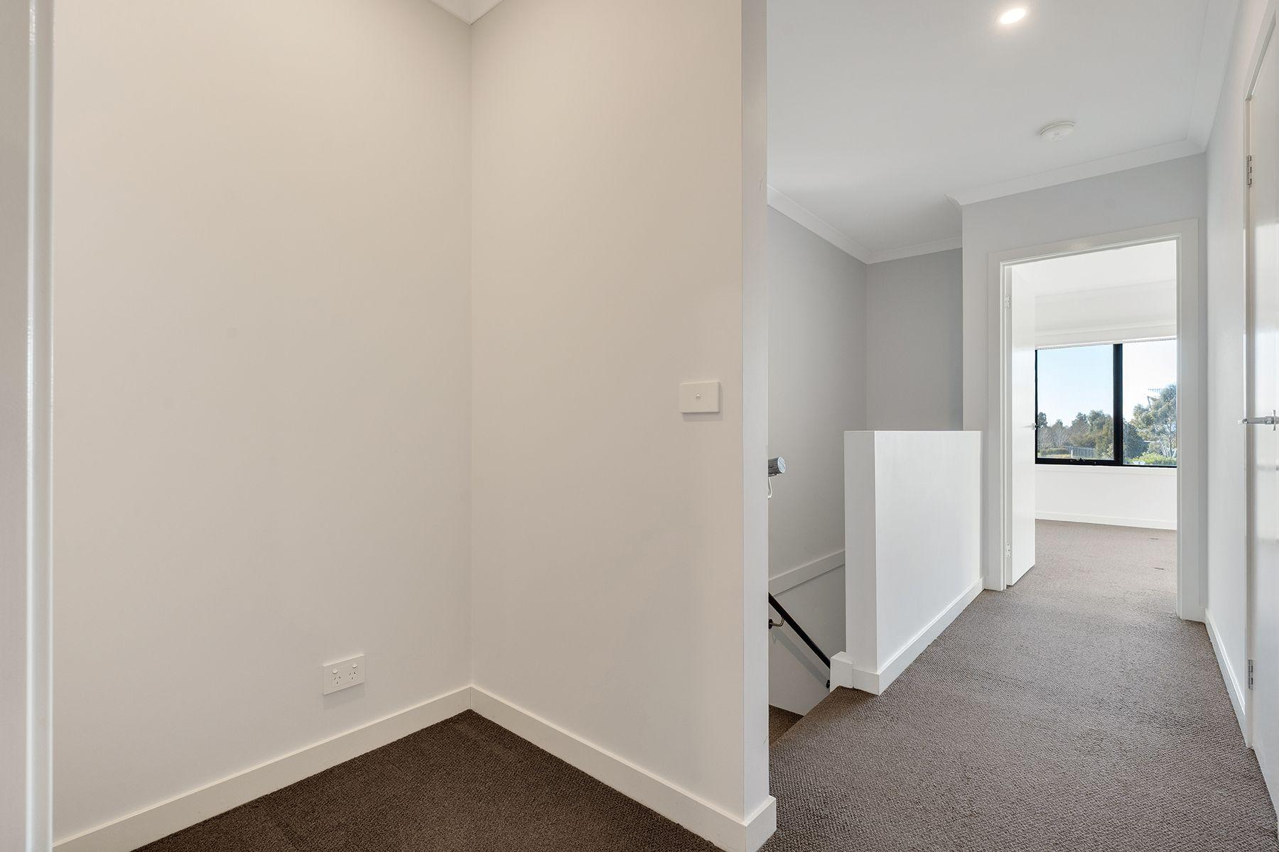 Townhouse for Rent: Craigieburn, VIC 3064, VIC, 3064
