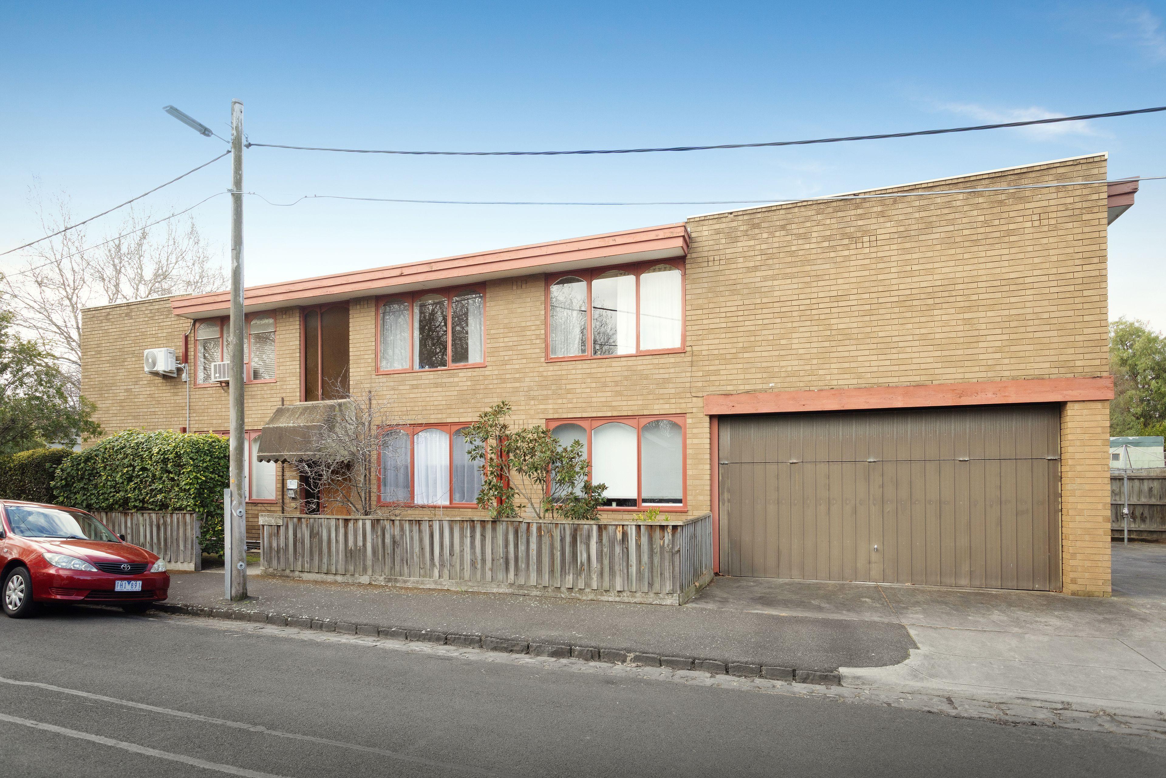 Prop-GPT: Apartment: VIC Elwood, VIC 3184 Home For Rent