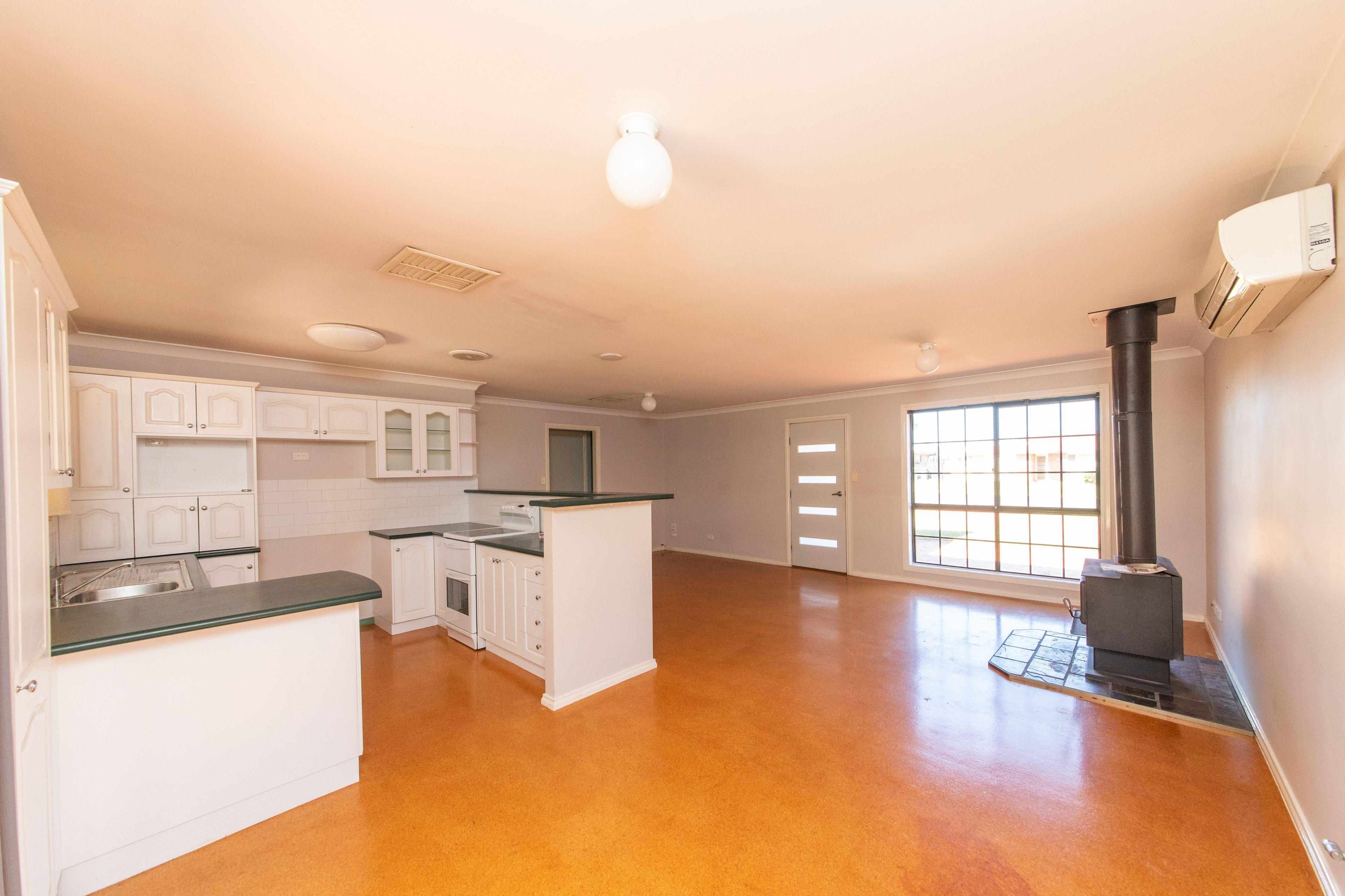 House for Rent: Dubbo, NSW 2830, NSW, 2830