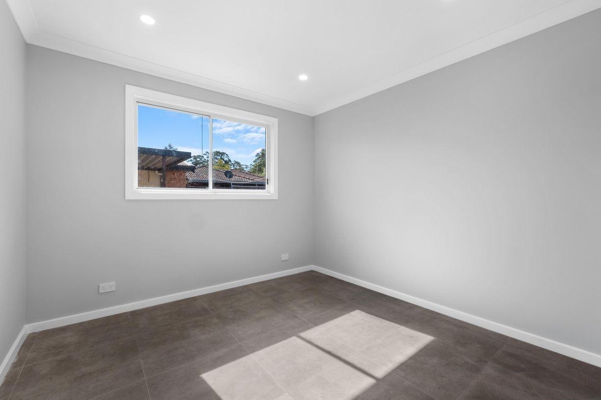 2 BEDROOM GRANNY FLAT WITH LARGE STORAGE ROOM