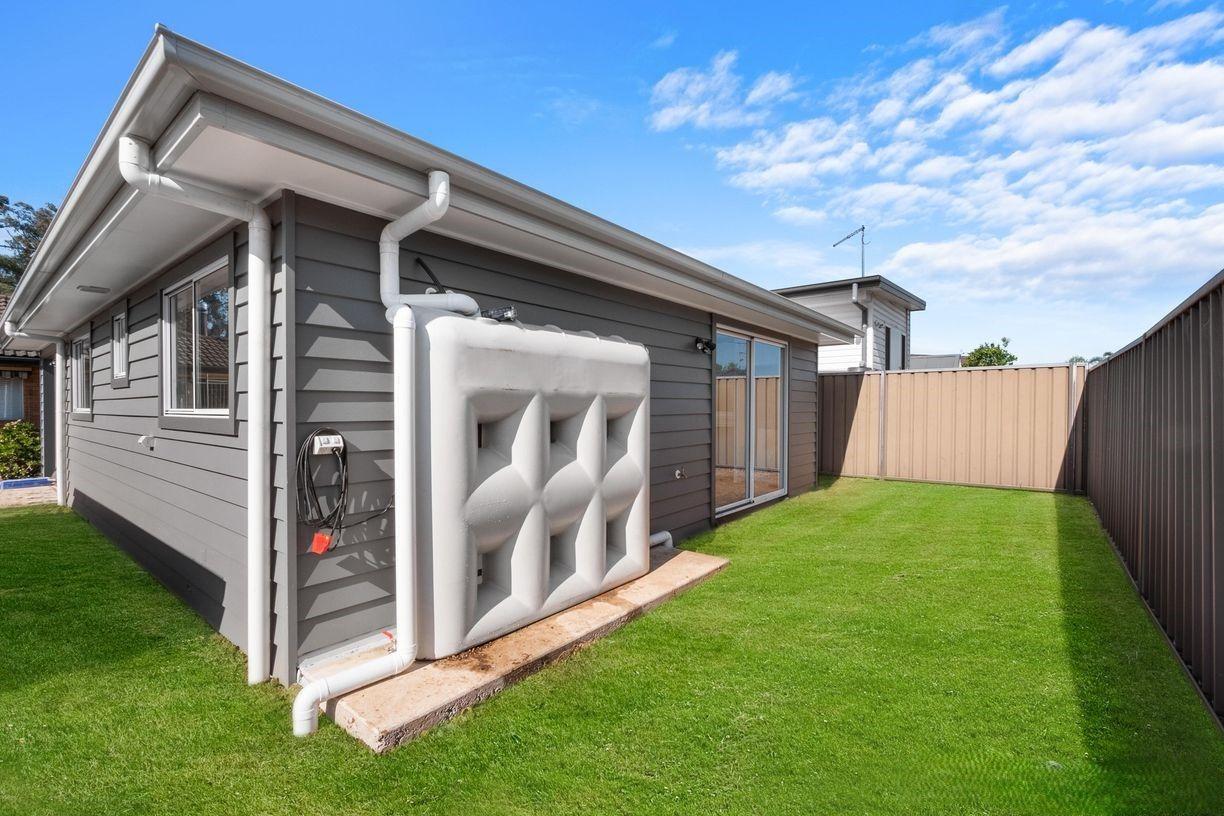 2 BEDROOM GRANNY FLAT WITH LARGE STORAGE ROOM