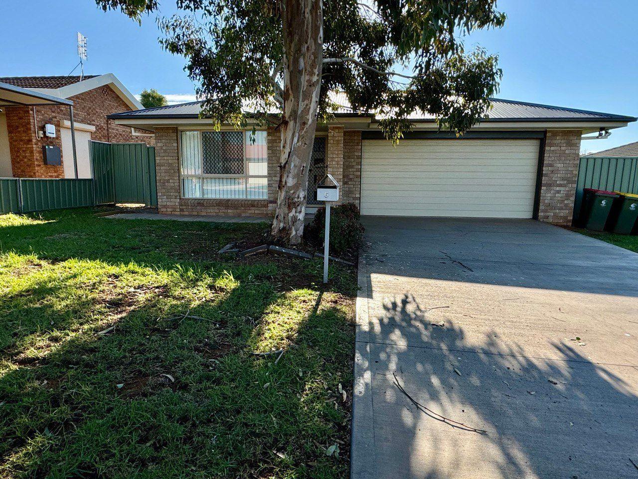 Prop-GPT: House: NSW Parkes, NSW 2870 Home For Rent