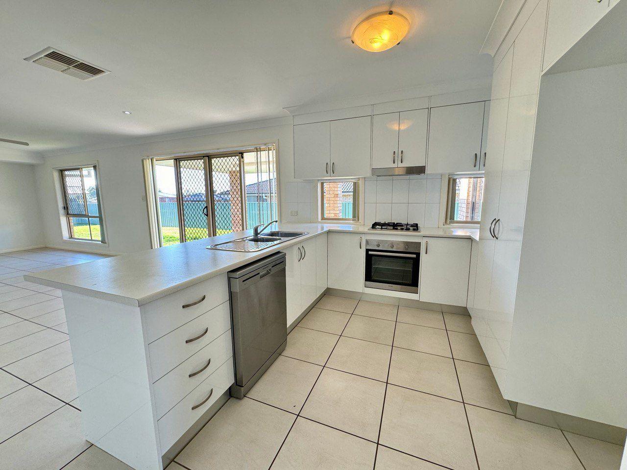 House for Rent: Parkes, NSW 2870, NSW, 2870