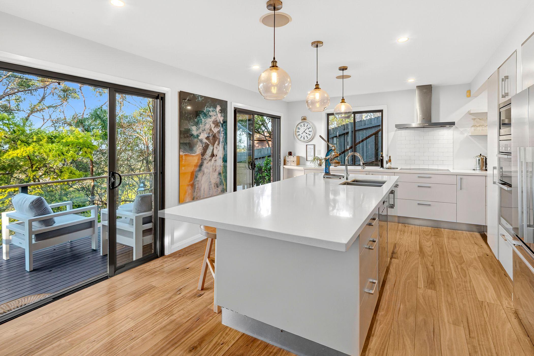 Modern Family Home with Tranquil Valley Views