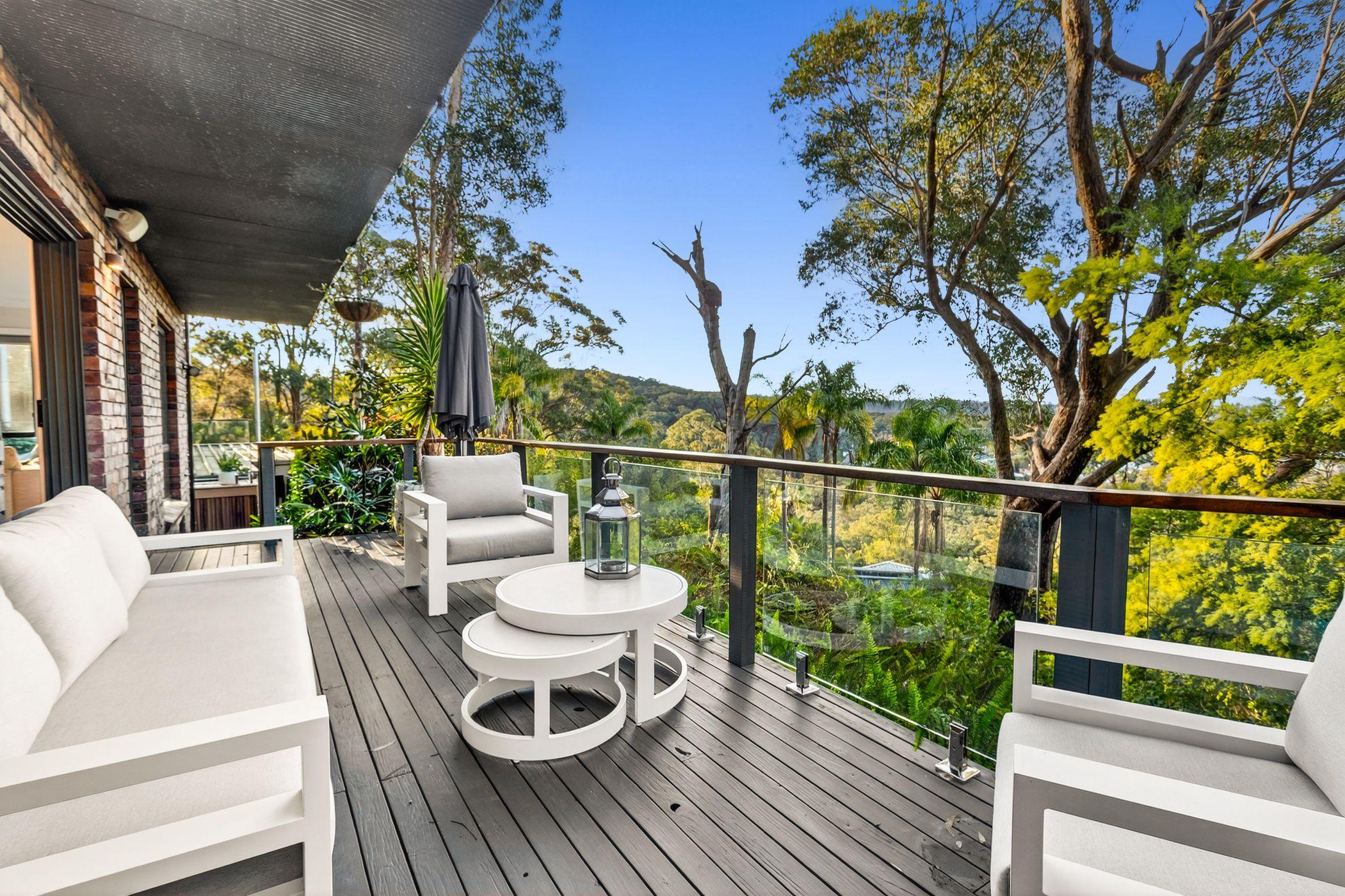 Modern Family Home with Tranquil Valley Views