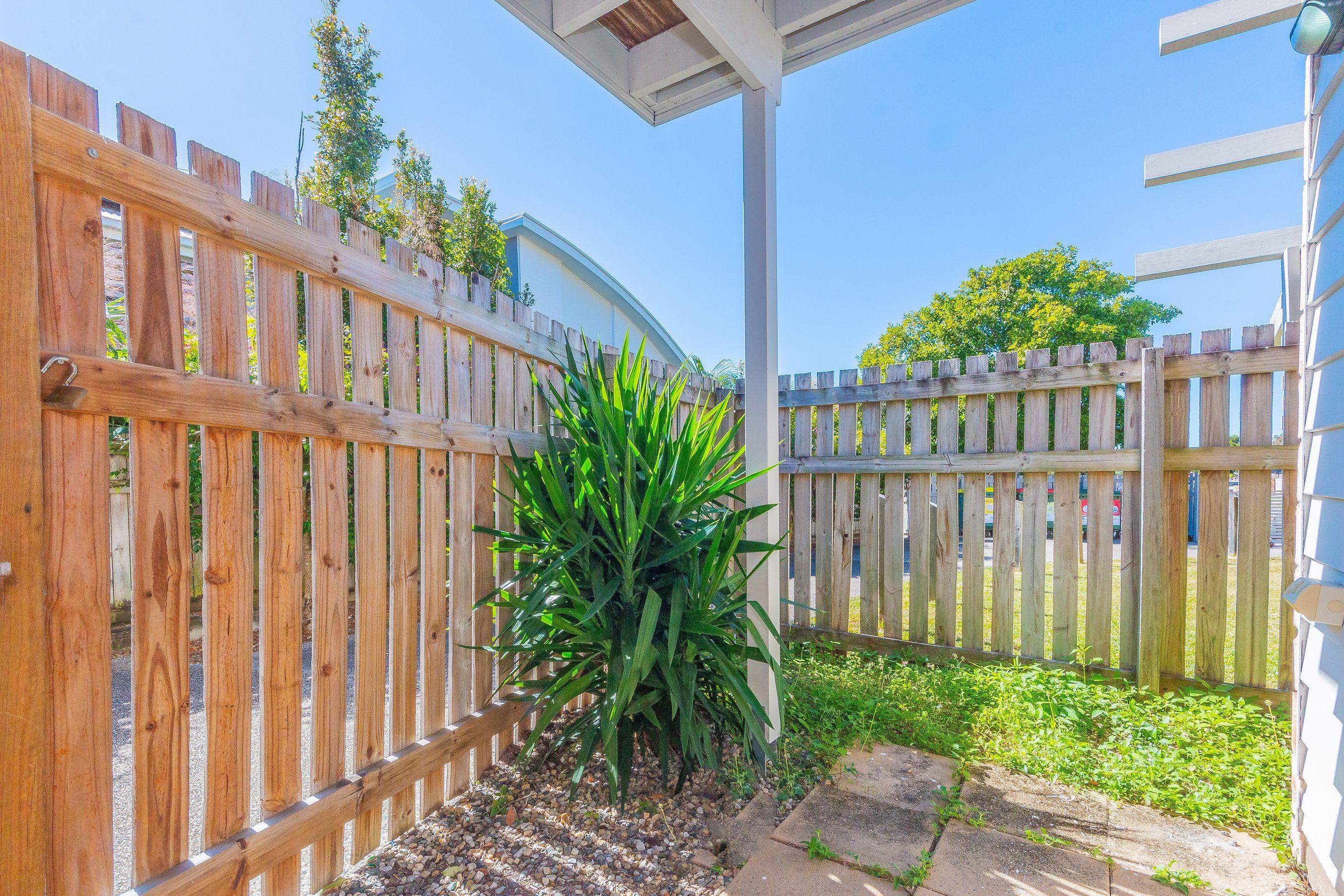 Stylish 3-Bedroom Townhouse with Private Courtyard & Balcony