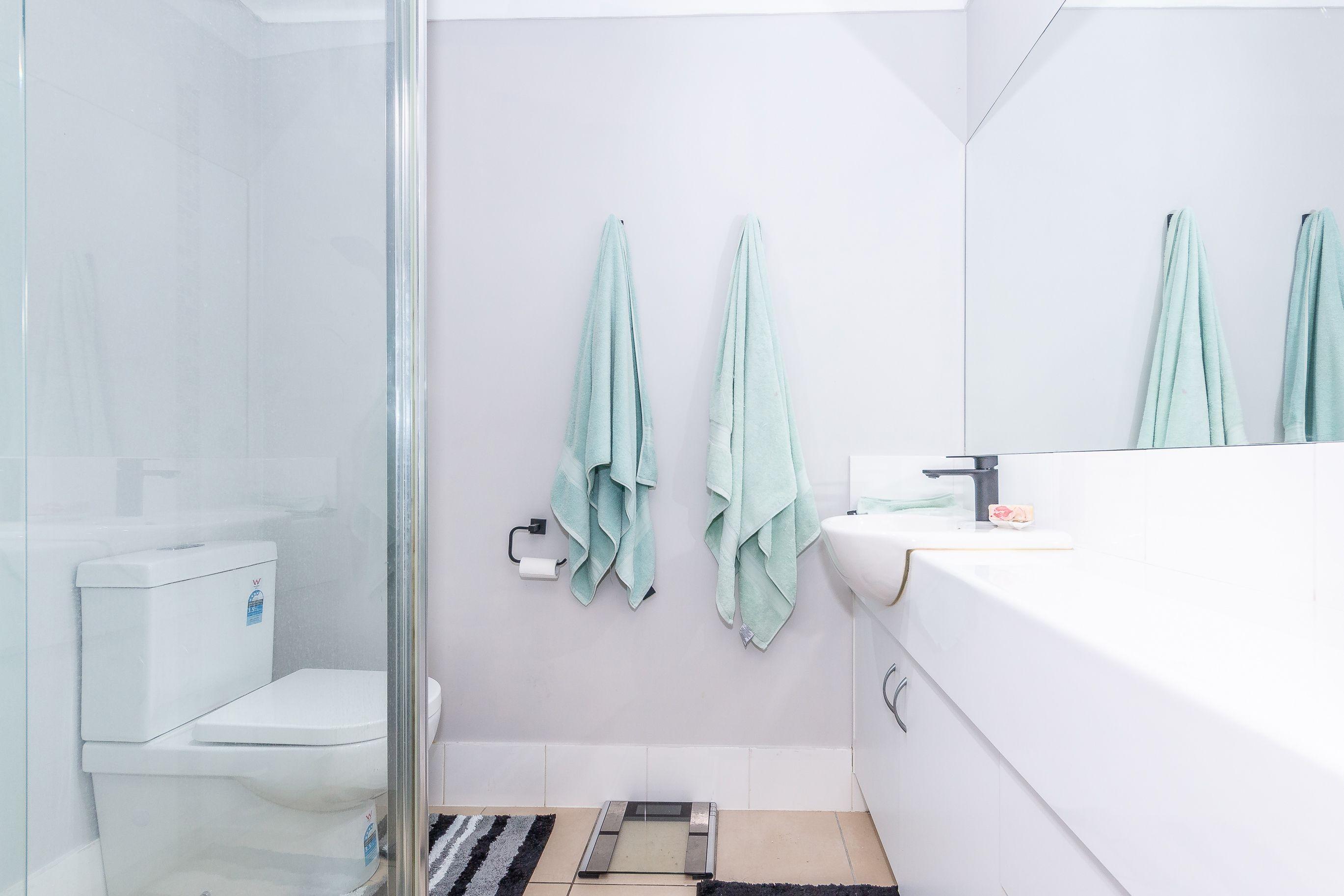 Stylish 3-Bedroom Townhouse with Private Courtyard & Balcony