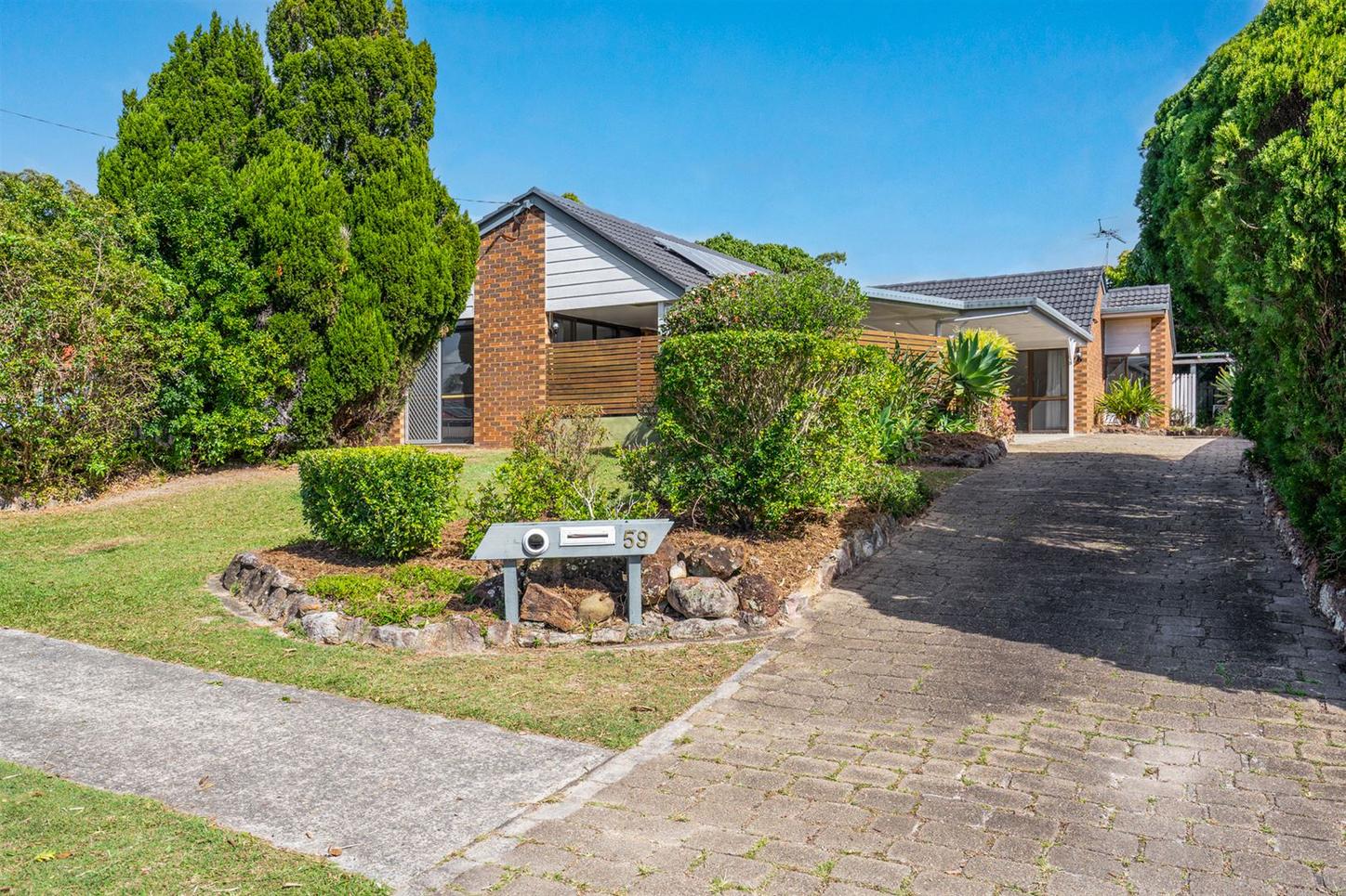 Prop-GPT: House: QLD Alexandra Hills, QLD 4161 Queensland 4161