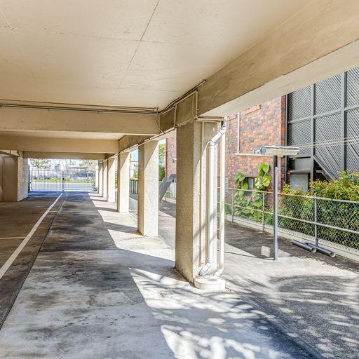 3/136 Kingsford Smith Drive, HAMILTON, QLD 4007 - House for Rent - harcourts.net