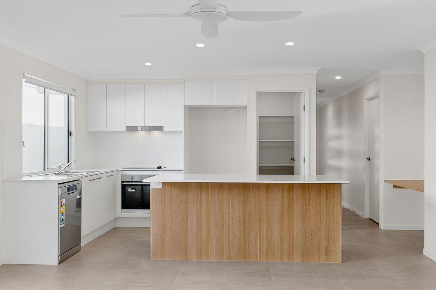 Prop-GPT: House: QLD Lawnton, QLD 4501 Queensland 4501