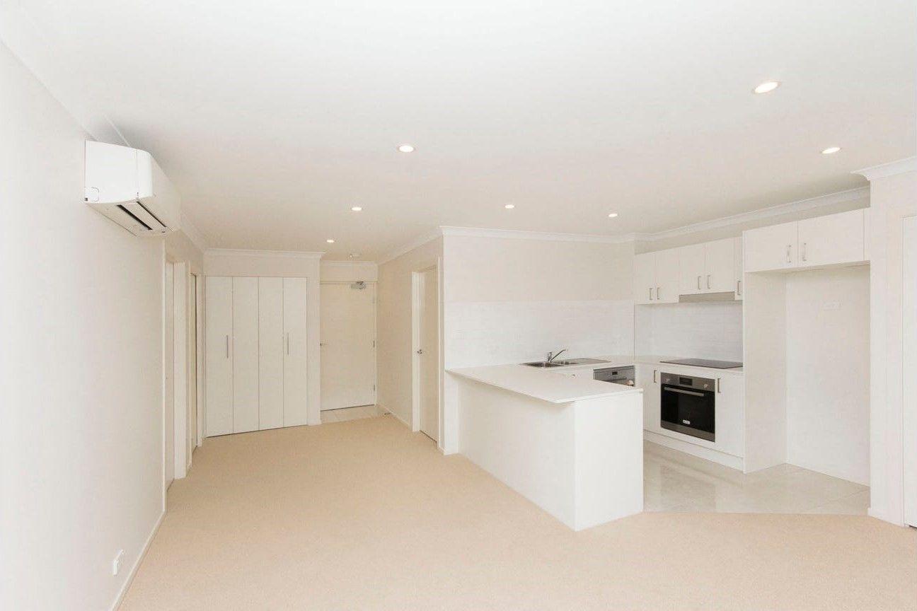 Mystere in Macquarie- Perfect 1 Bedroom plus study apartment