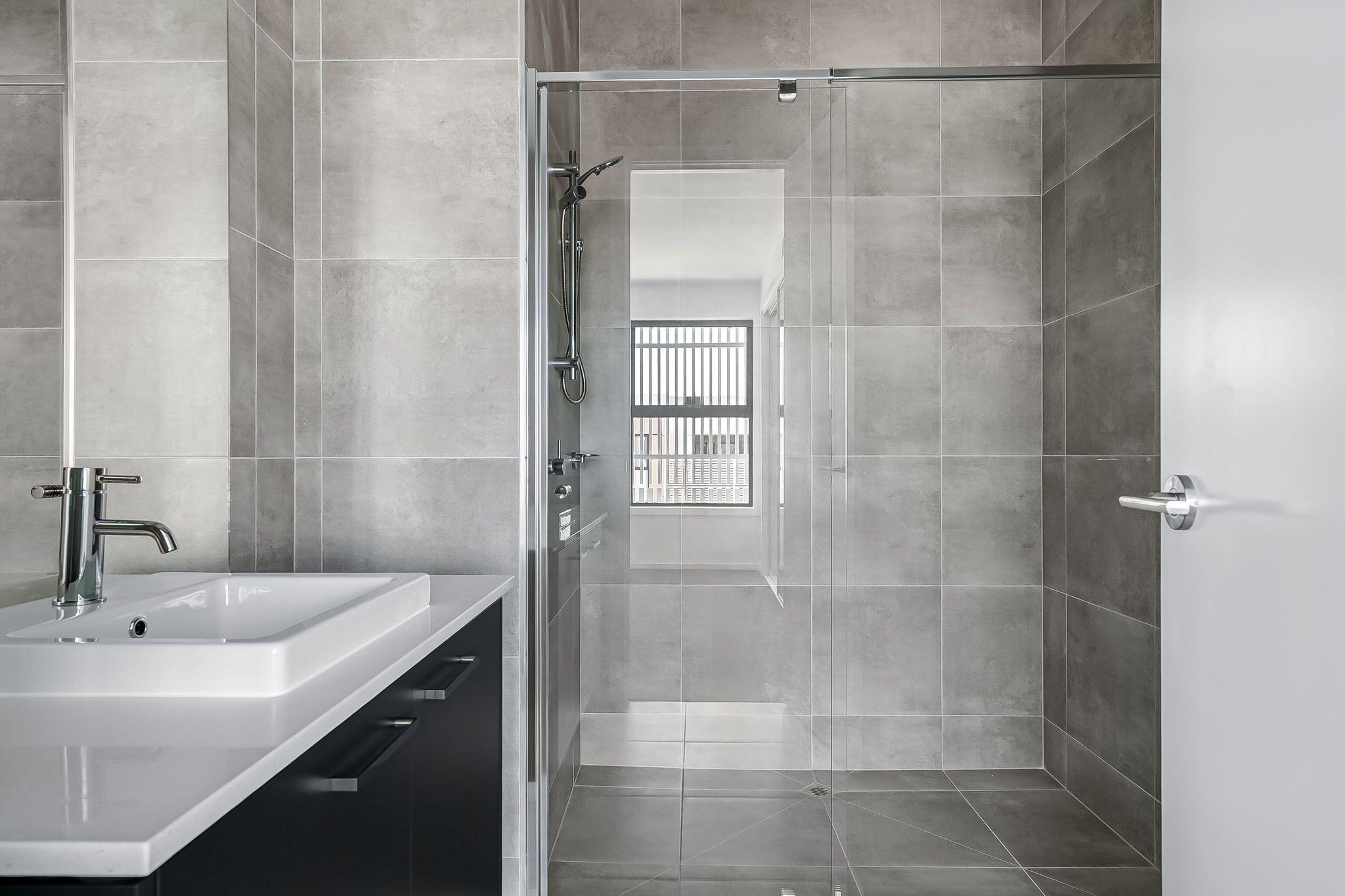 COASTAL LUXURY LIVING 4 Bedroom, 3 Bathroom, Solar & Lift